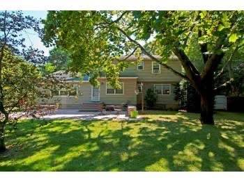 #11 photo, 305  Maplewood Rd, सफ़ोक काउंटी Huntington Station , NY 11746