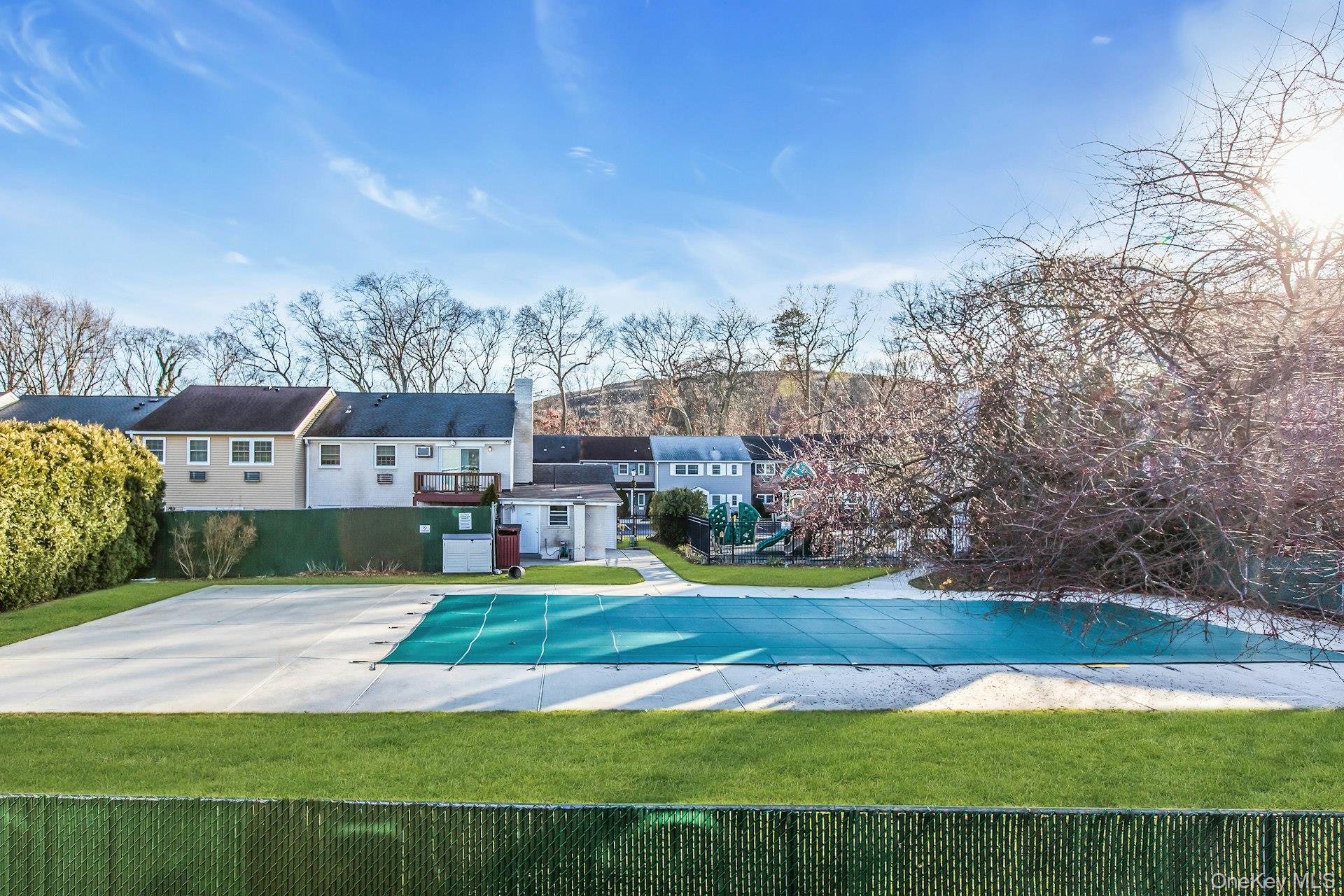 #19 photo, 457 Village Drive, Саффолк ‖ Hauppauge , NY 11788