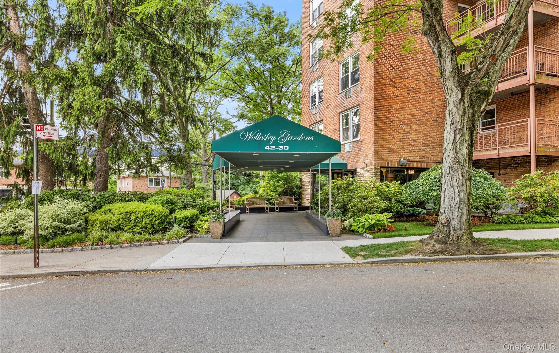 #1 photo, 42-30 Douglaston Parkway, Douglaston , NY 11363