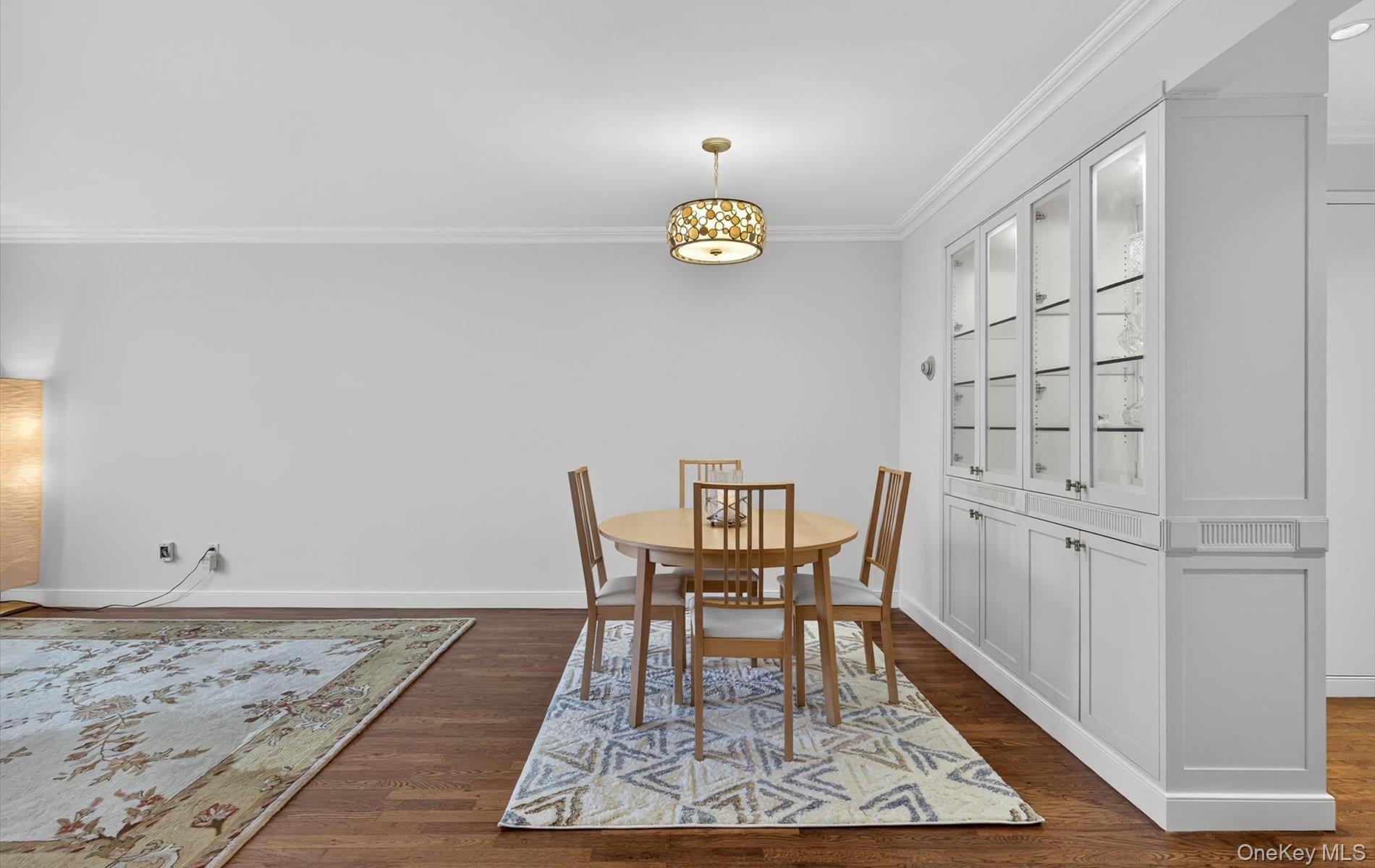 #7 photo, 42-30 Douglaston Parkway, Douglaston , NY 11363