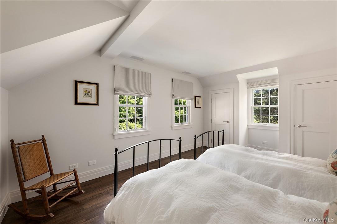 #20 photo, 40 Old Post Road, Bedford Corners , NY 10549