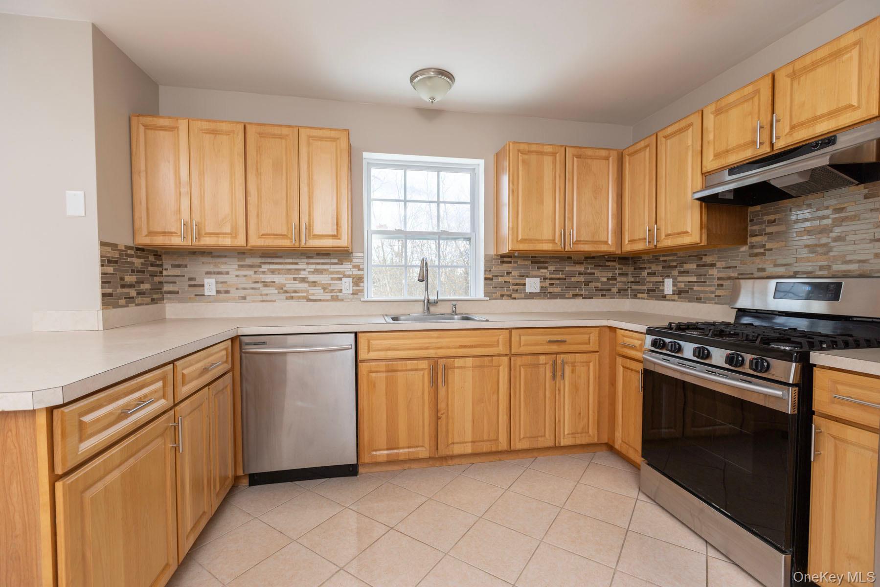 #8 photo, 1 Lexington Way, Middletown , NY 10940