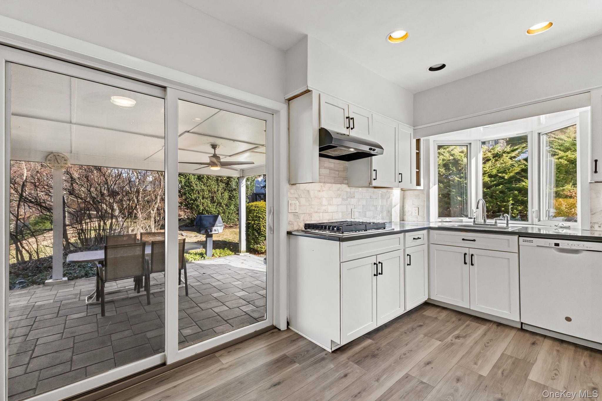 #16 photo, 45 Pamela Lane, 뉴욕주 Valhalla , NY 10595