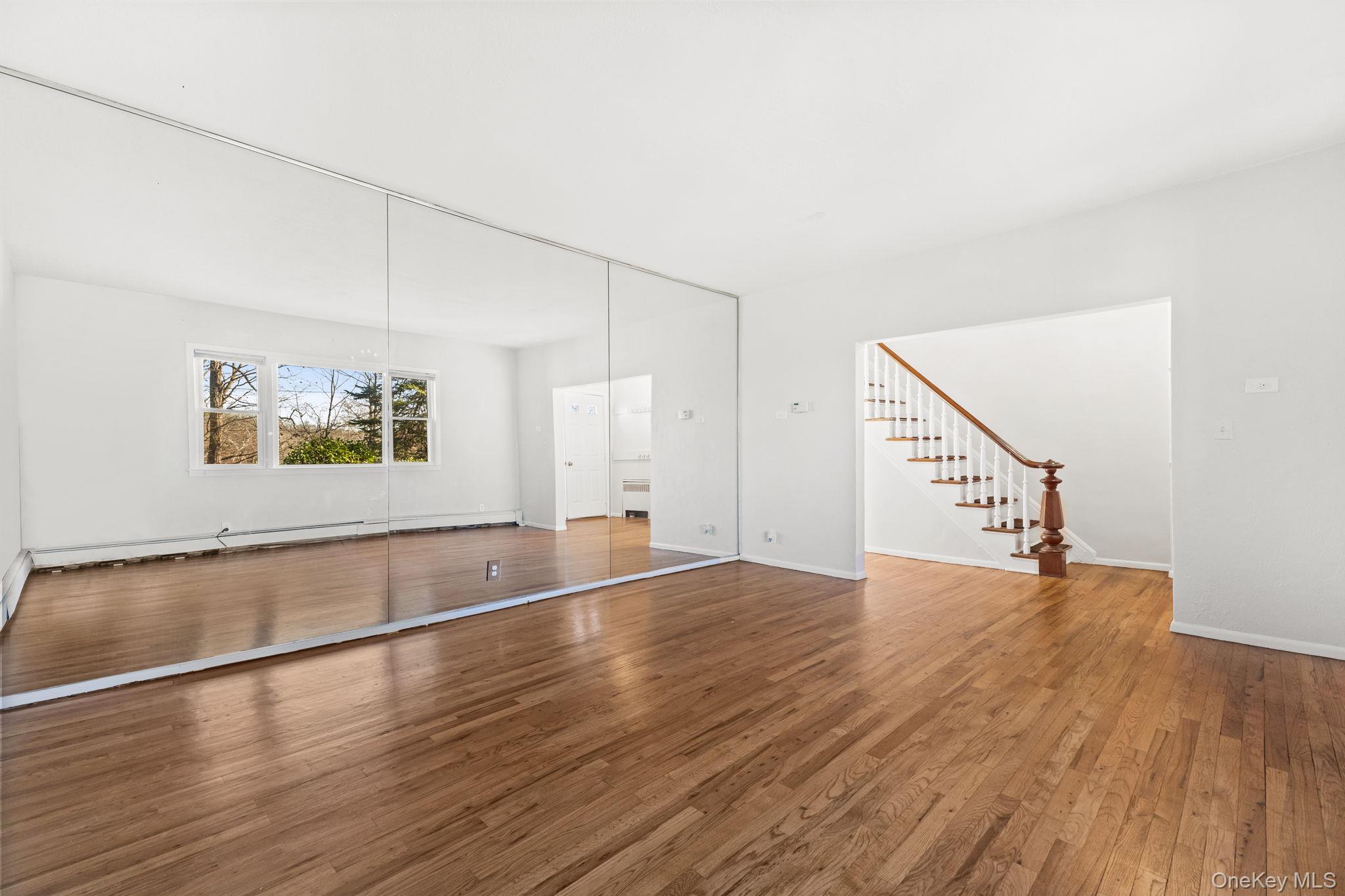 #7 photo, 45 Pamela Lane, 뉴욕주 Valhalla , NY 10595