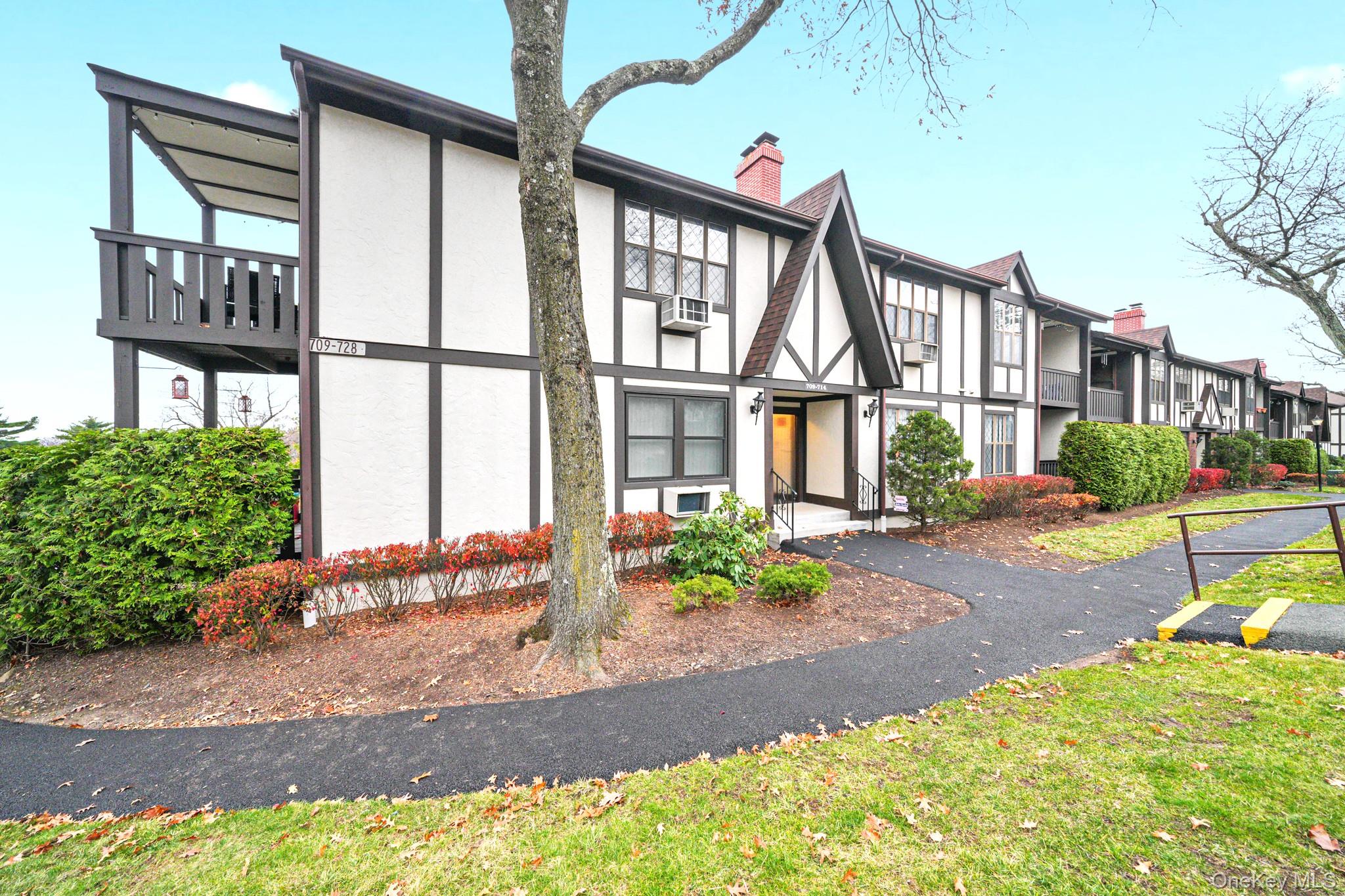 #15 photo, 713 Sierra Vista Lane, Valley Cottage , NY 10989