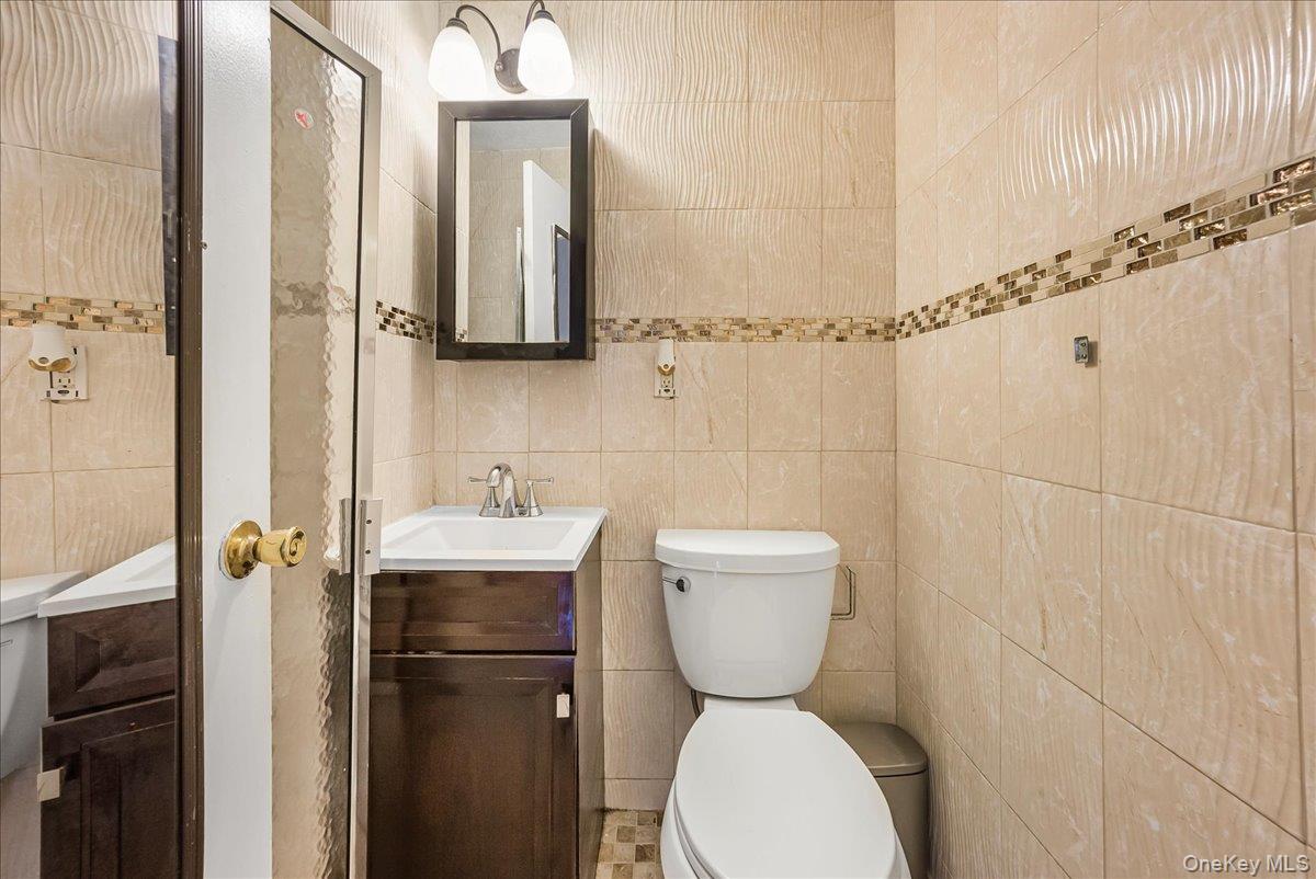 #9 photo, 3660 Varian Avenue, הברונקס Bronx , NY 10466