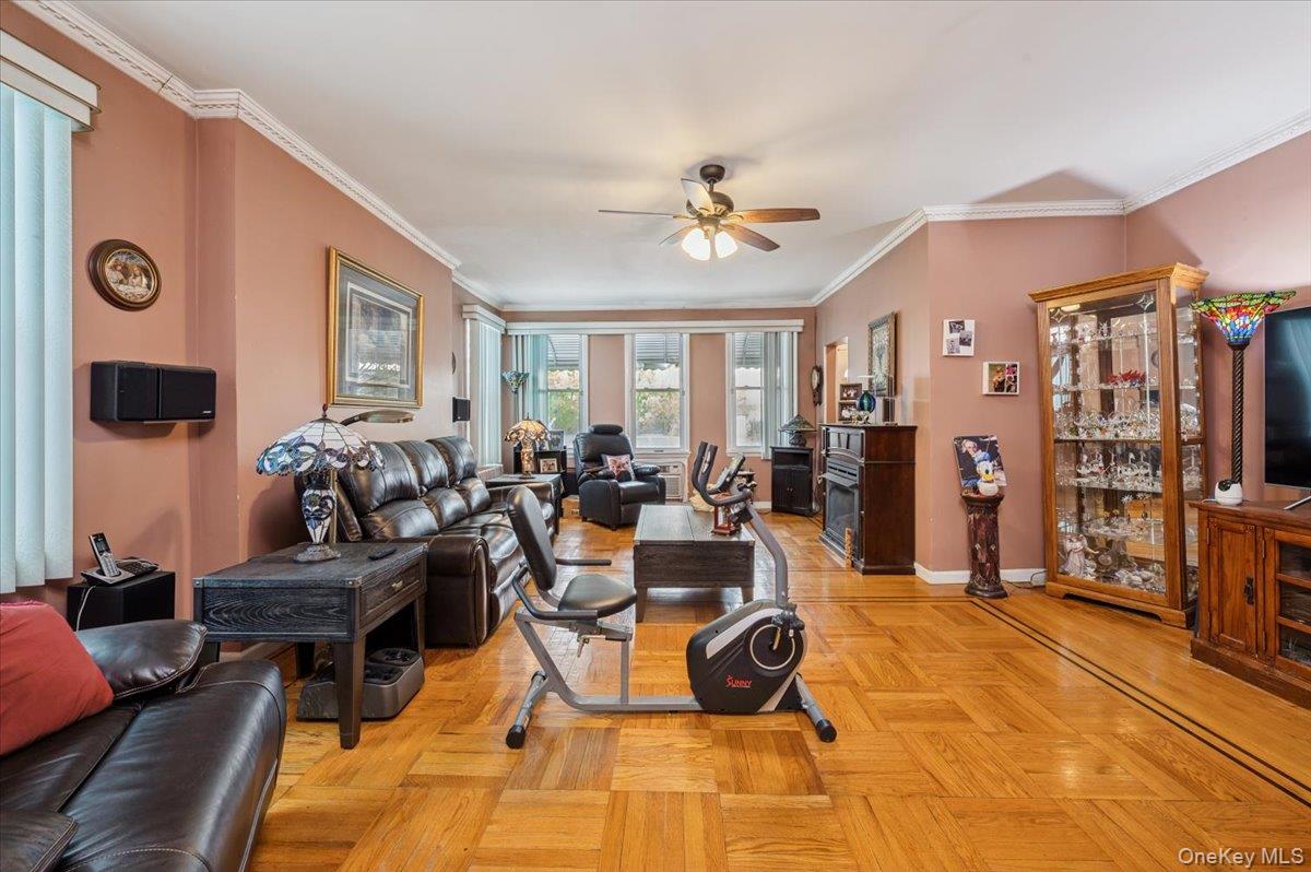 #6 photo, 1007 Sackett Avenue, הברונקס Bronx , NY 10462