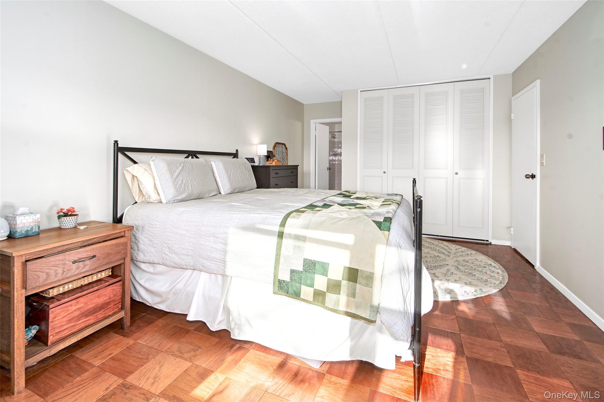 #11 photo, 470 Halstead, Harrison , NY 10528