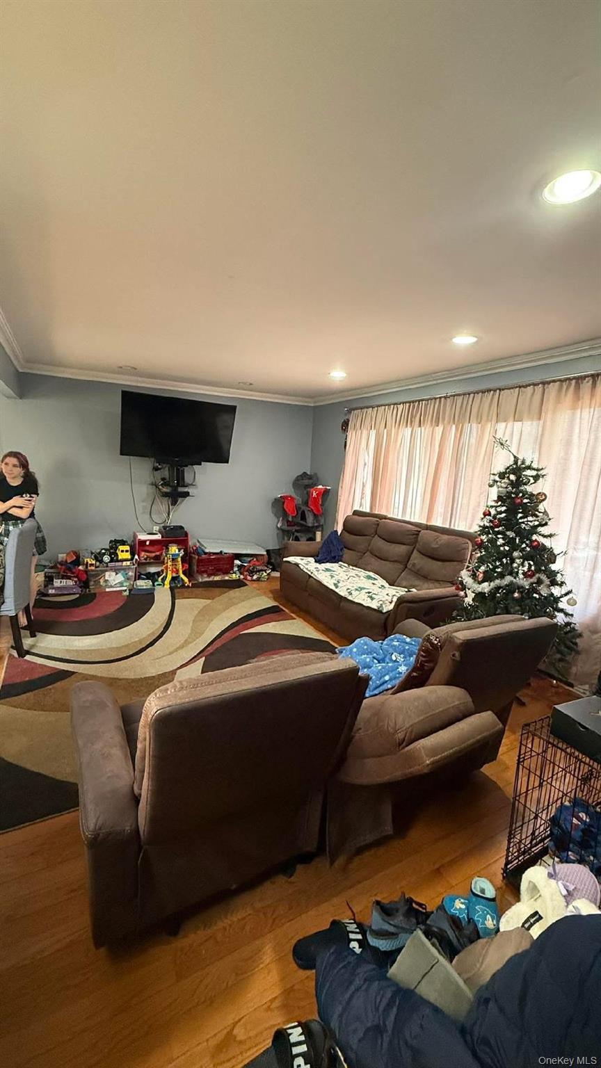 #4 photo, 158-40 96 Street, קווינס Howard Beach , NY 11414