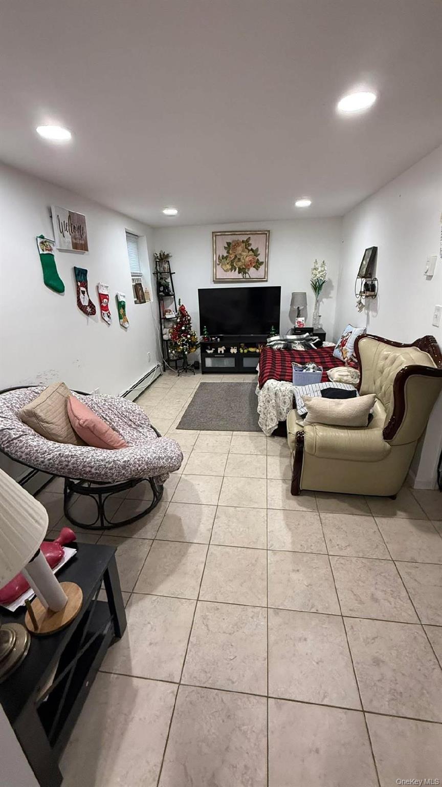 #8 photo, 158-40 96 Street, קווינס Howard Beach , NY 11414