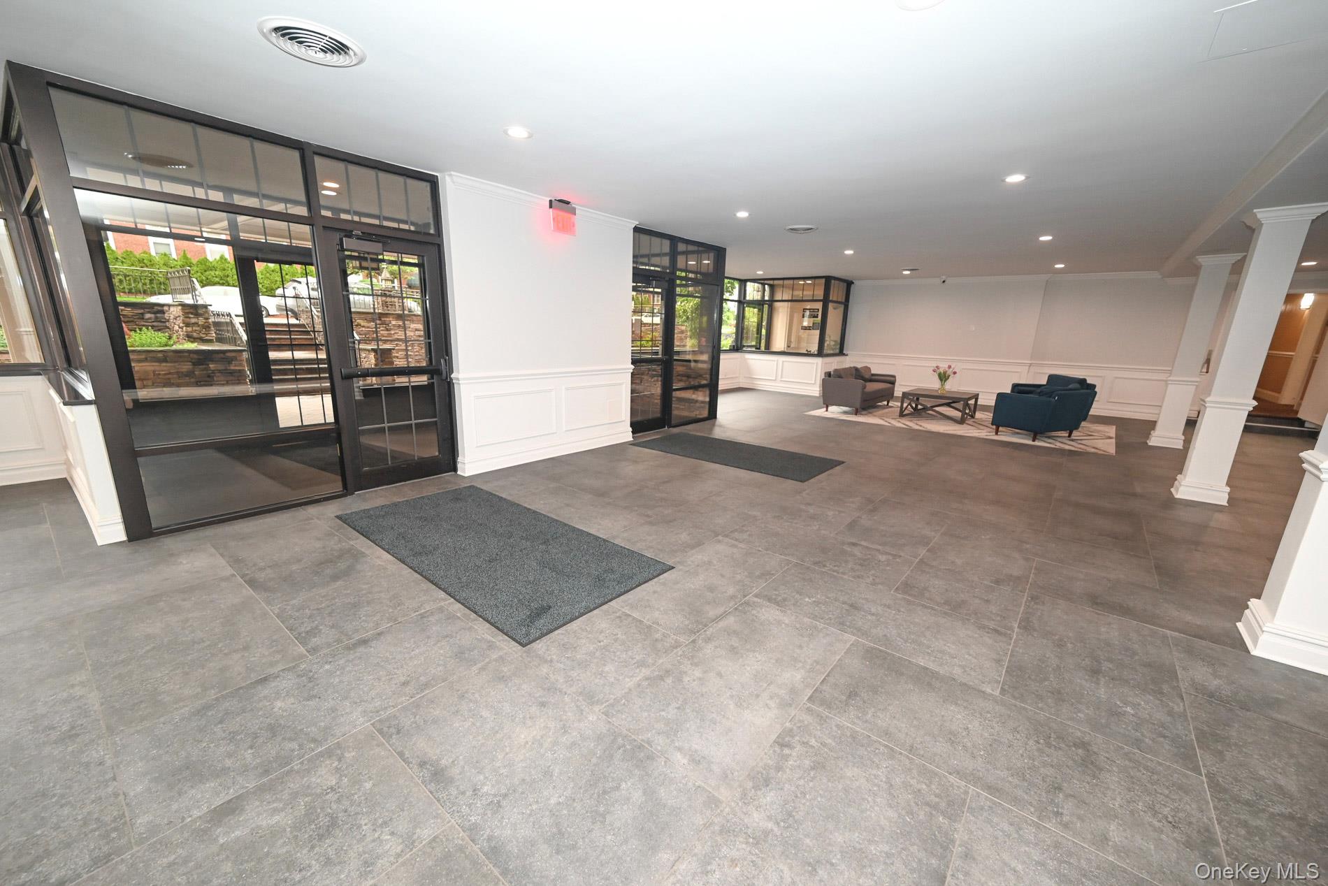 #17 photo, 200 Atlantic Avenue, מחוז נסאו Lynbrook , NY 11563