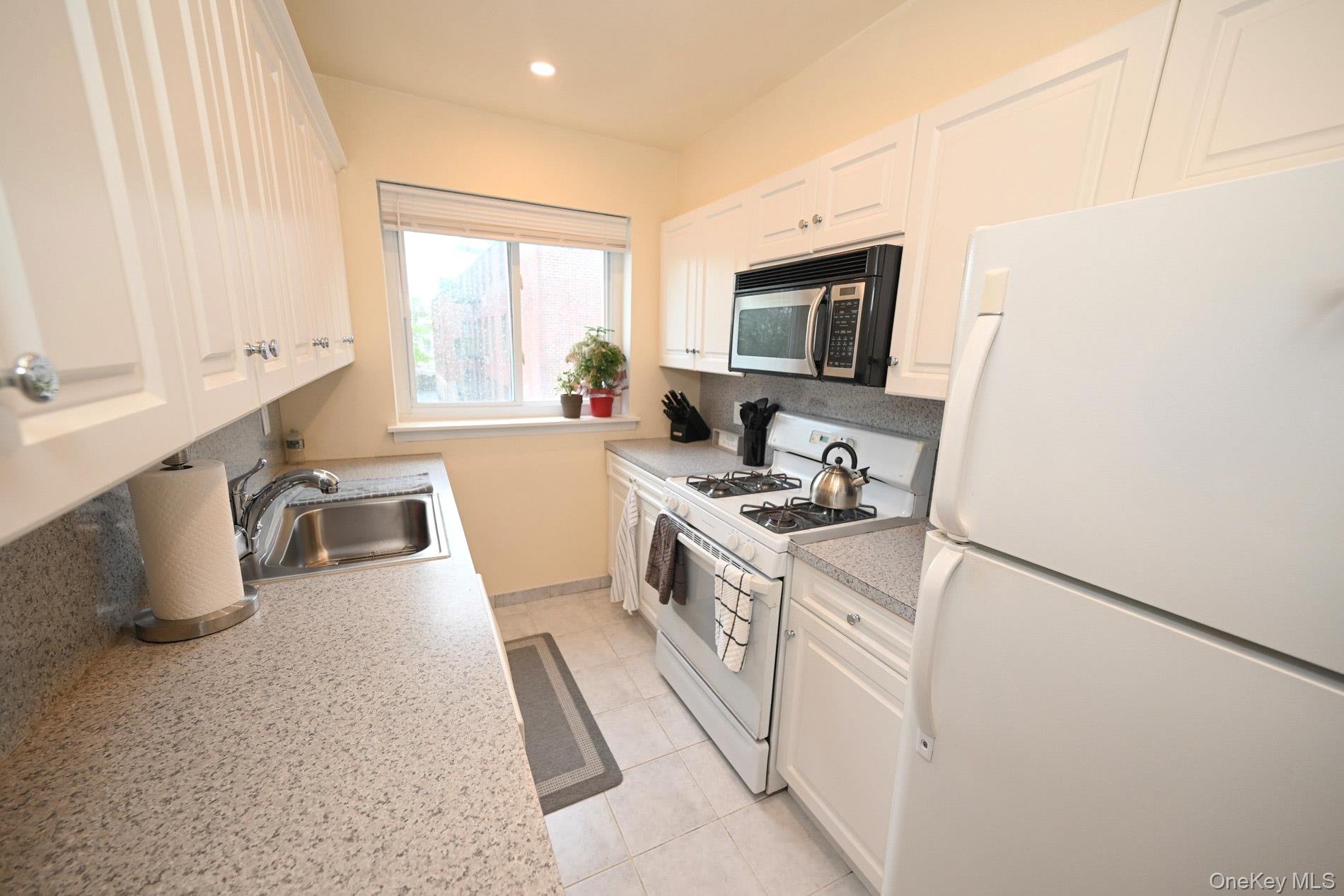 #5 photo, 200 Atlantic Avenue, מחוז נסאו Lynbrook , NY 11563