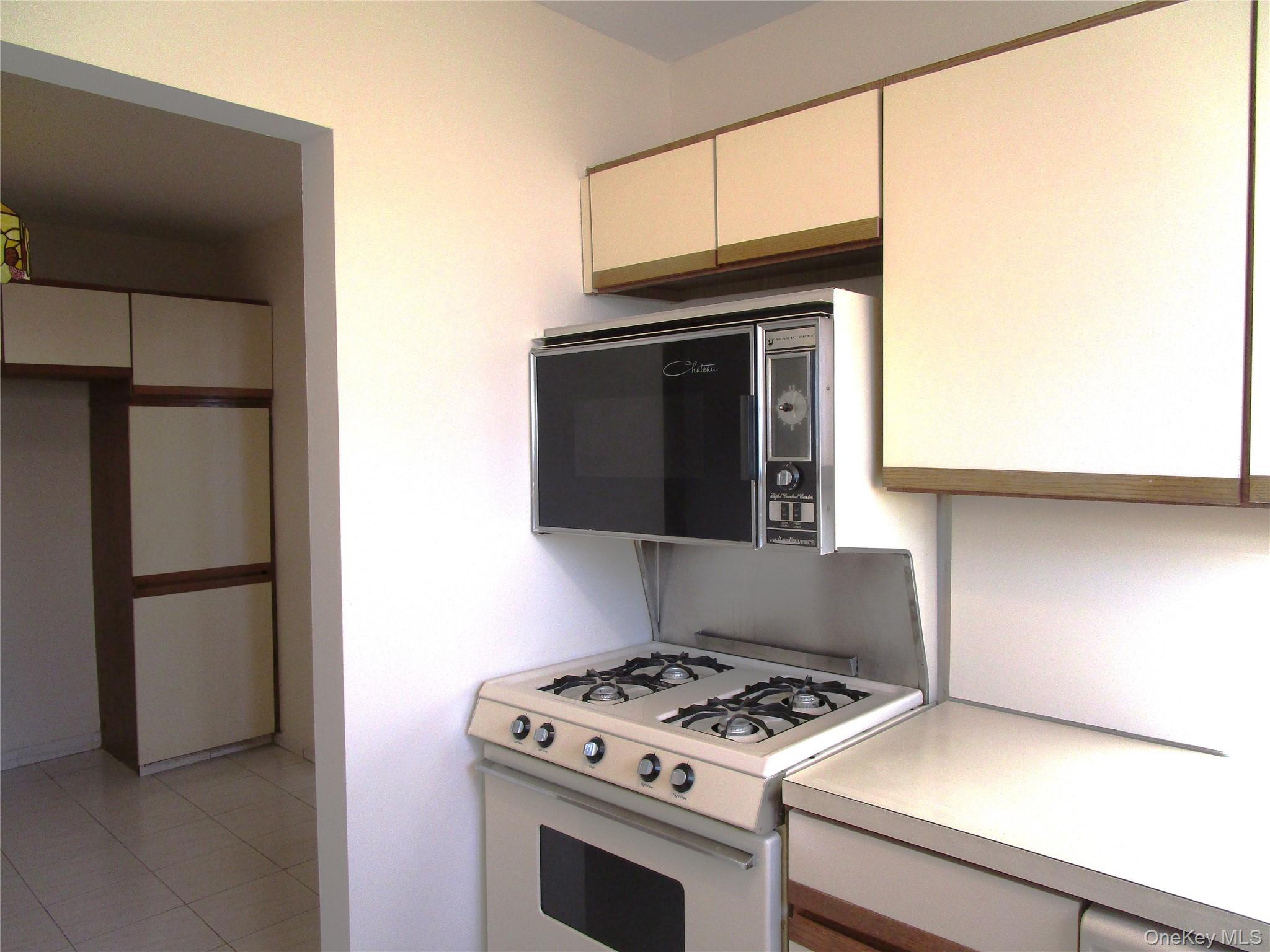 #12 photo, 20 Daley Place, מחוז נסאו Lynbrook , NY 11563