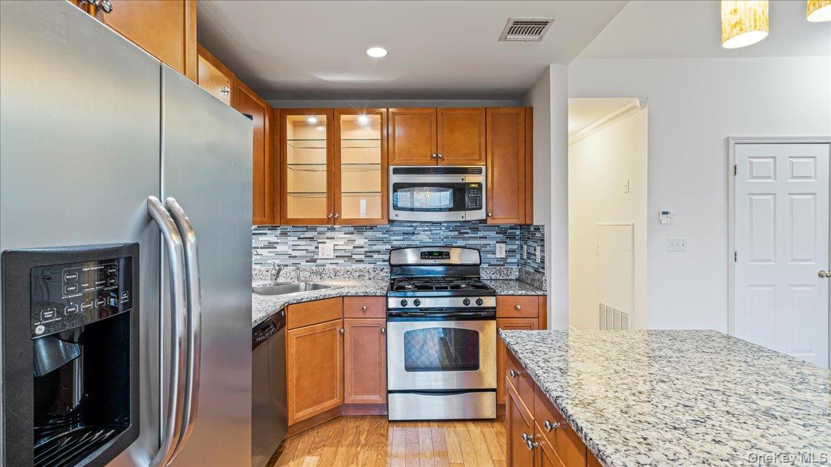 #13 photo, 122-04 Powell Cove Boulevard, College Point , NY 11356