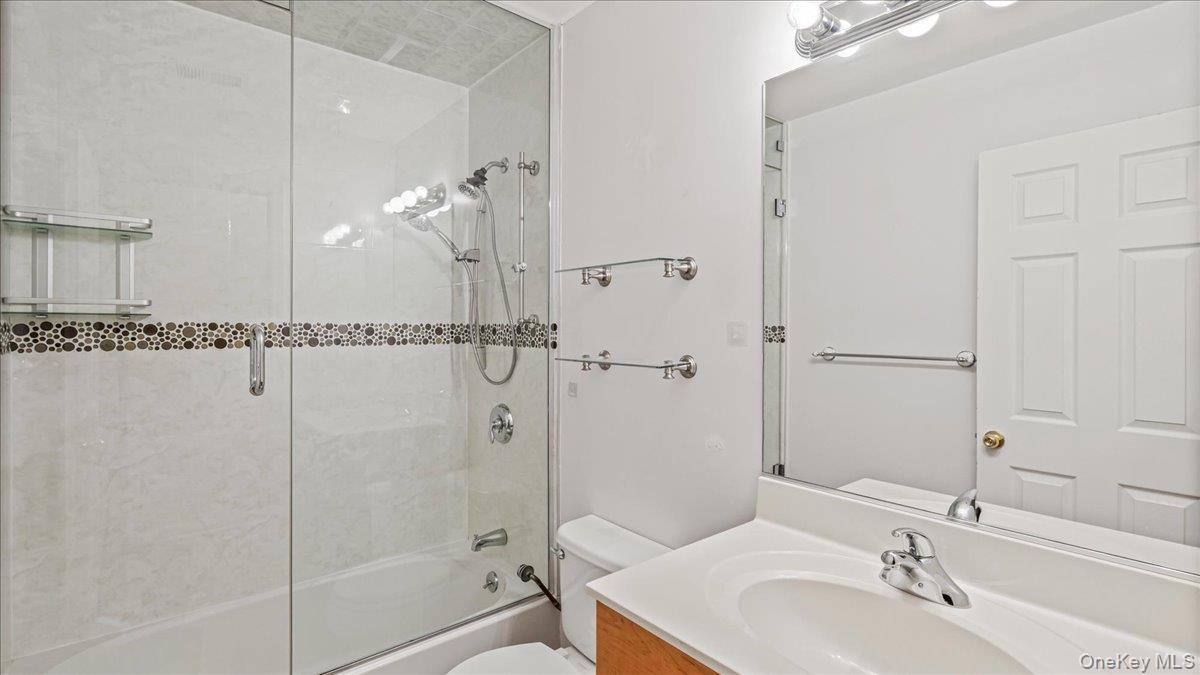 #17 photo, 122-04 Powell Cove Boulevard, College Point , NY 11356