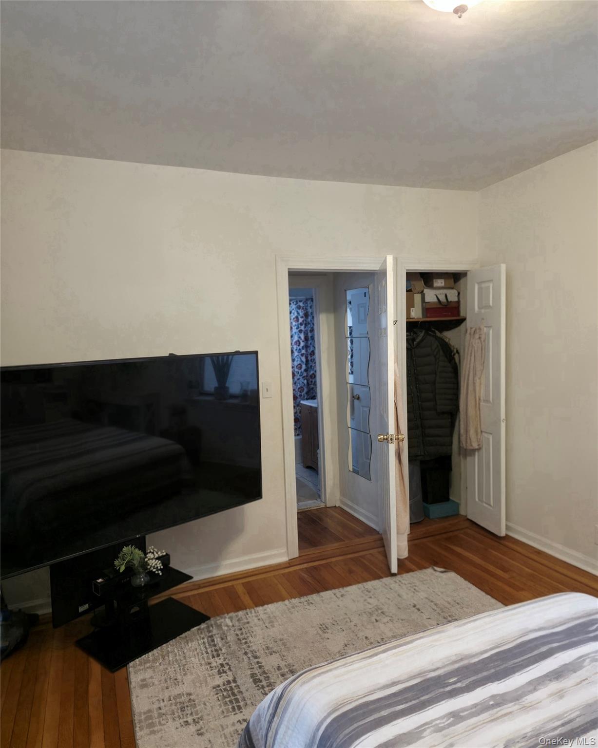 #2 photo, 6264 Saunders Street, 皇后区 雷哥公园 Rego Park , NY 11374
