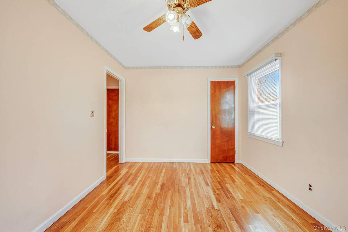 #23 photo, 44 Clark Street, Huntington , NY 11743