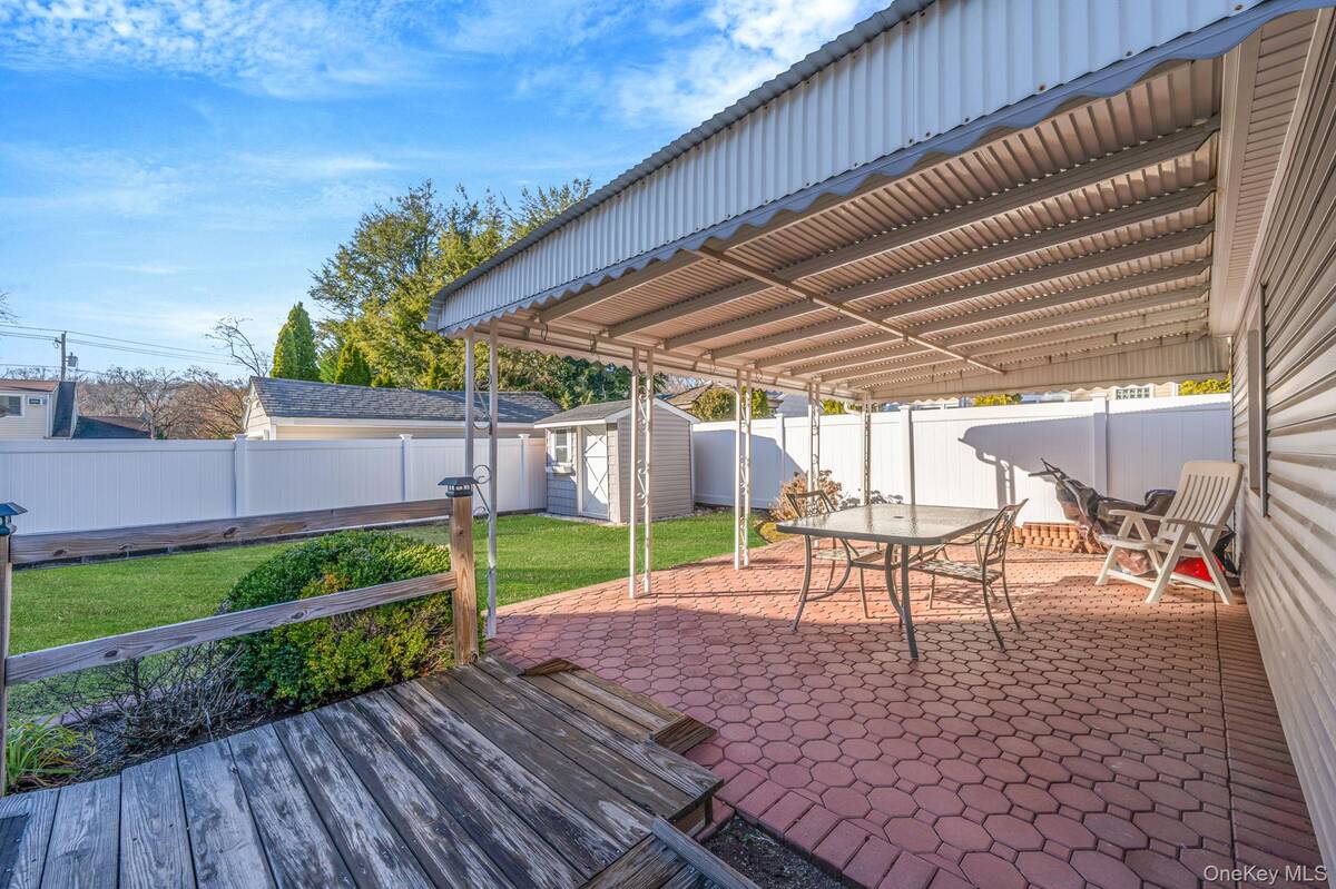 #5 photo, 44 Clark Street, Huntington , NY 11743