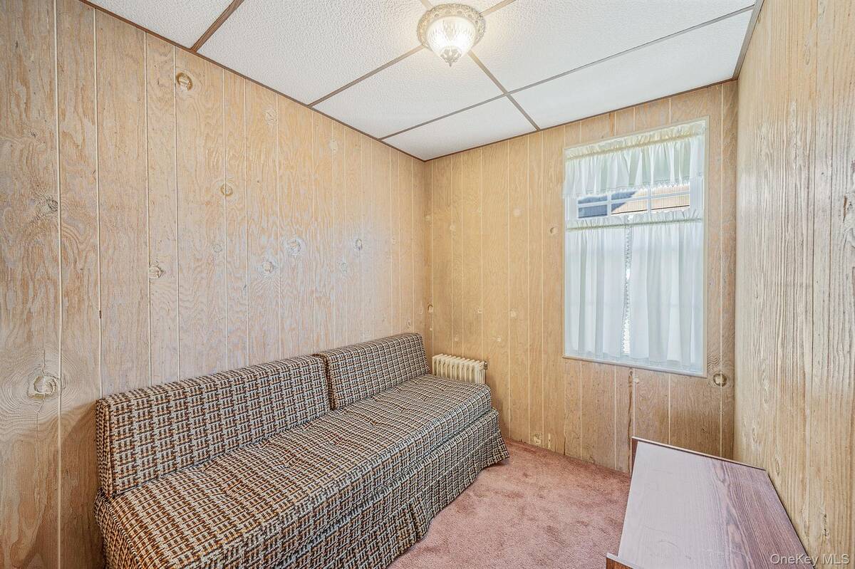 #11 photo, 12 Hawthorne Street, नासाउ काउंटी Williston Park , NY 11596