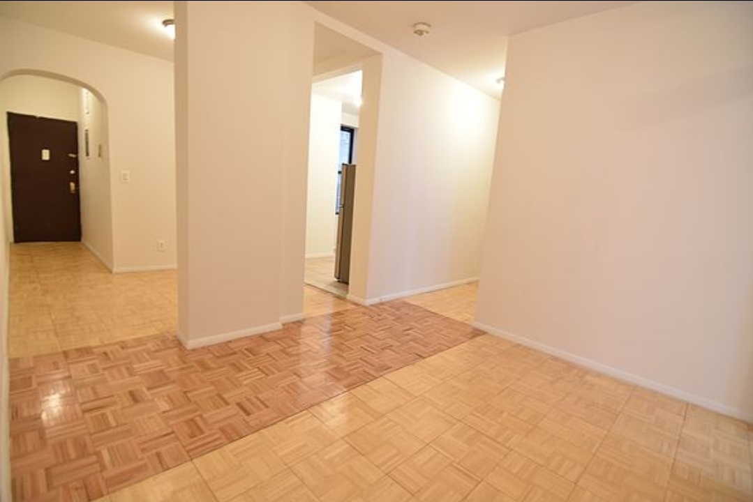 #3 photo, New York City, Hudson Heights , NY 10033