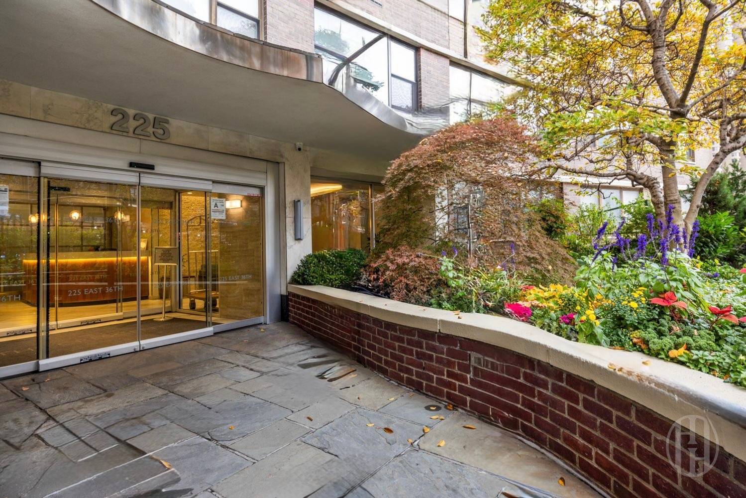 #8 photo, 225 E 36th Street, Murray Hill , NY 10016