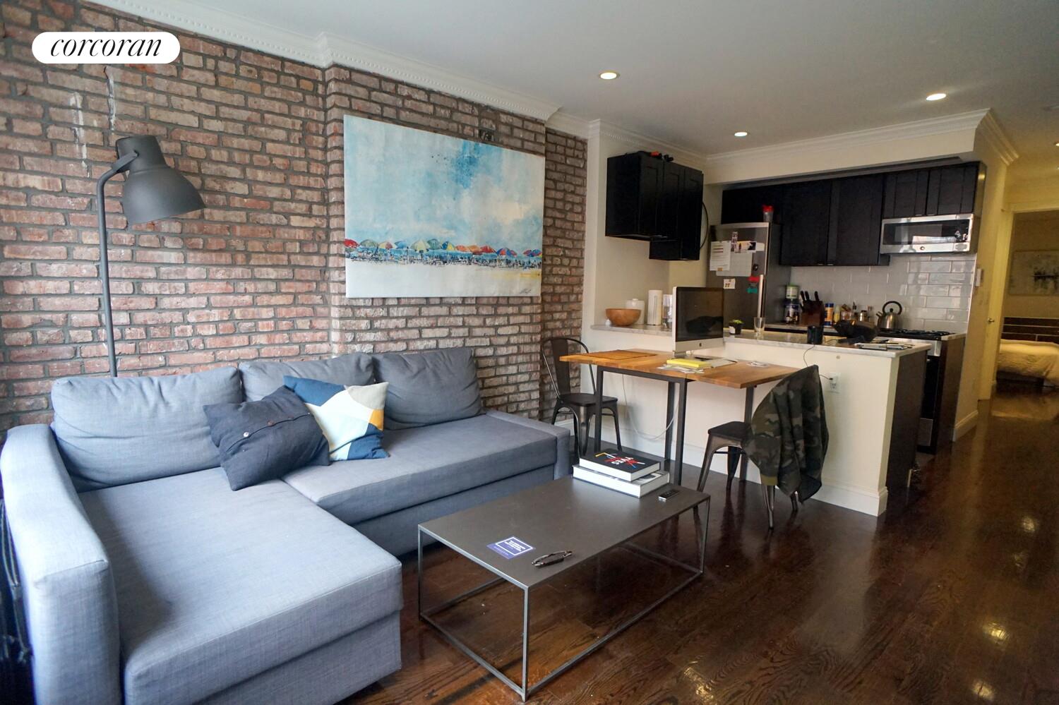 #2 photo, 254 W 15TH Street, Chelsea , NY 10011