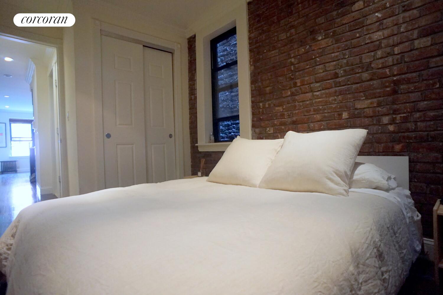 #5 photo, 254 W 15TH Street, Chelsea , NY 10011