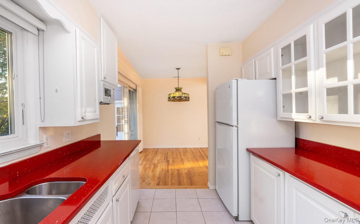 #11 photo, 77 Washington Avenue, Dobbs Ferry , NY 10522