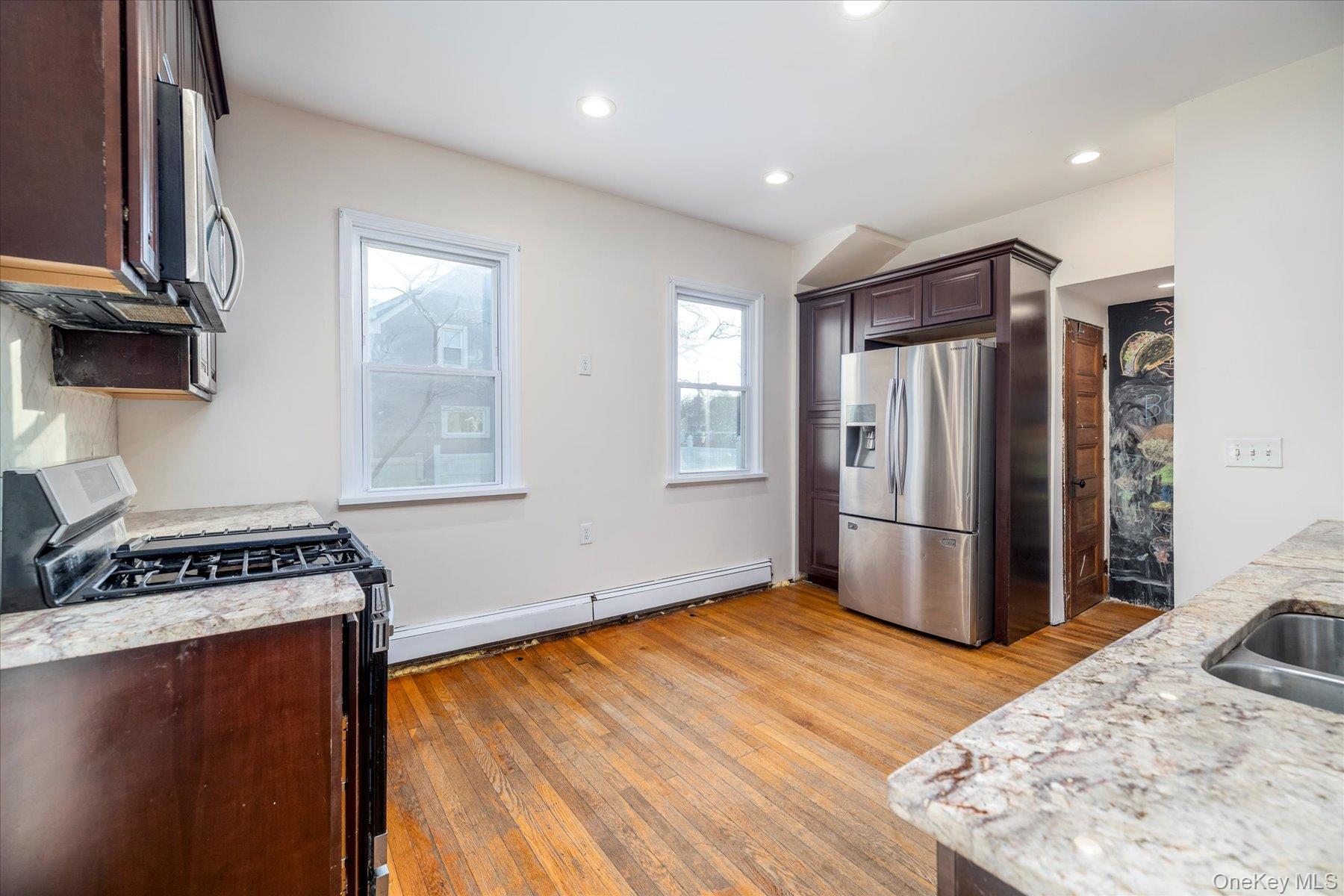 #15 photo, 2483 Central Avenue, नासाउ काउंटी Baldwin , NY 11510