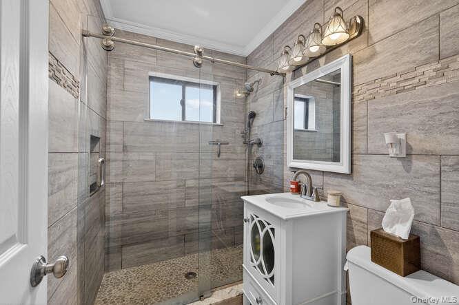 #15 photo, 127 Fifteenth Street, नासाउ काउंटी Garden City , NY 11530