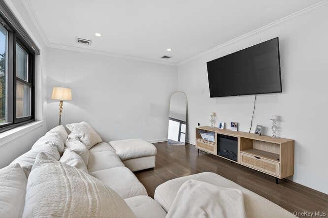 #6 photo, 127 Fifteenth Street, नासाउ काउंटी Garden City , NY 11530