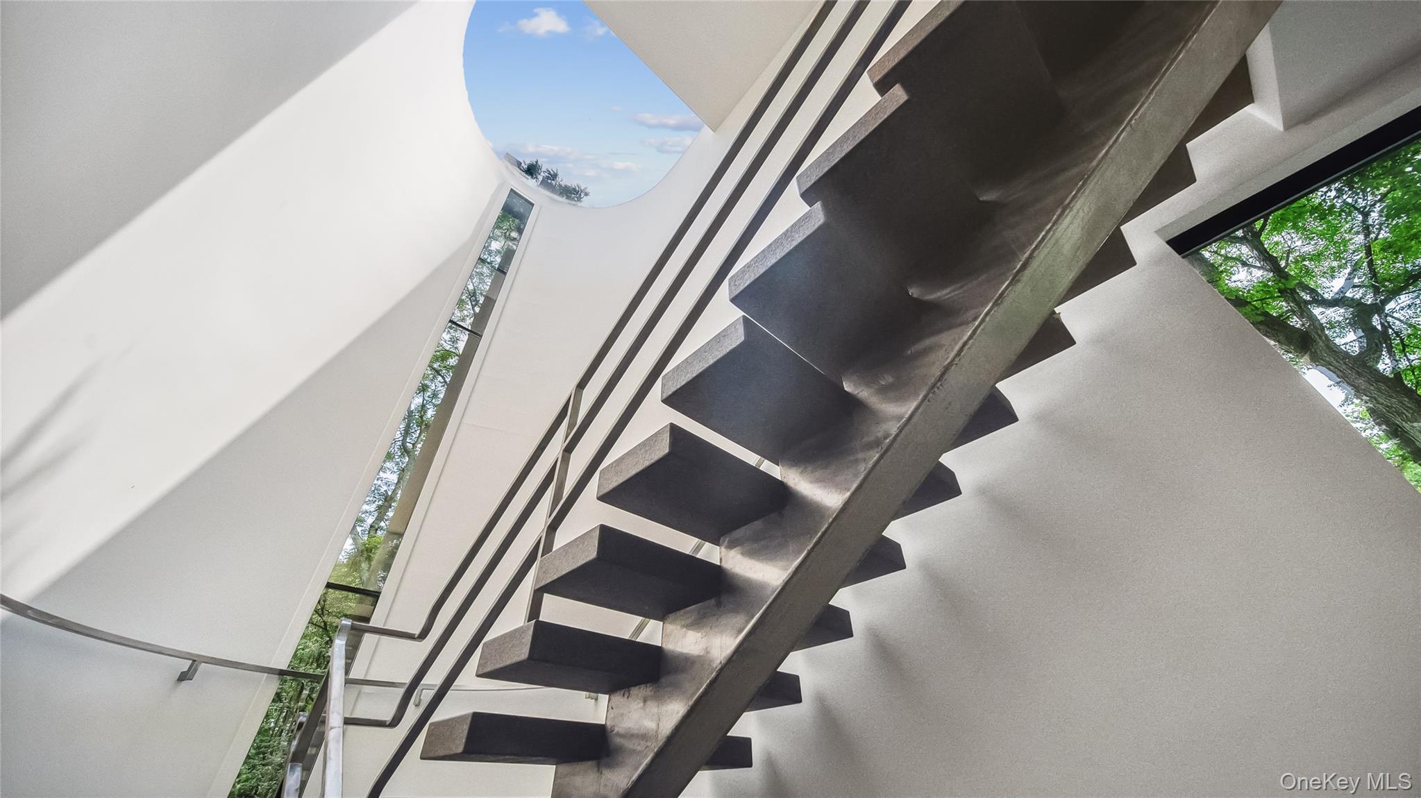 #6 photo, 7 Folie Court, नासाउ काउंटी Manhasset , NY 11030