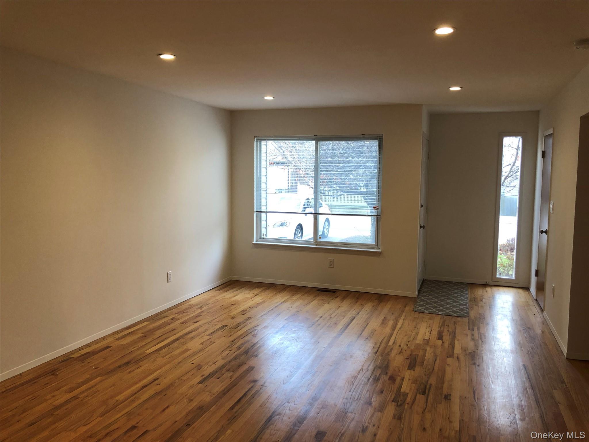 #2 photo, 7B Orchard Beach Road, नासाउ काउंटी Port Washington , NY 11050