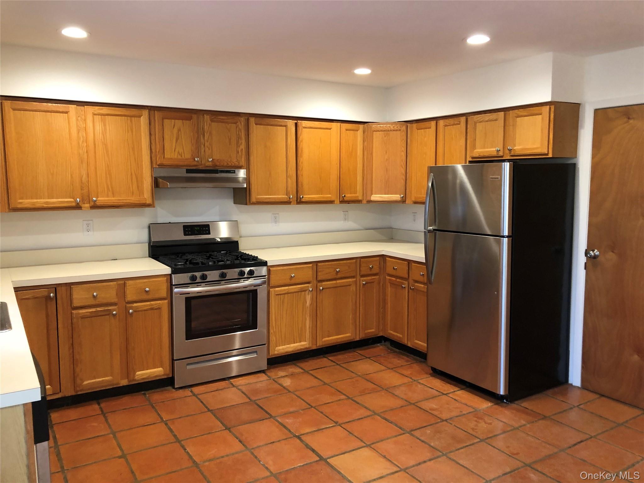 #4 photo, 7B Orchard Beach Road, नासाउ काउंटी Port Washington , NY 11050