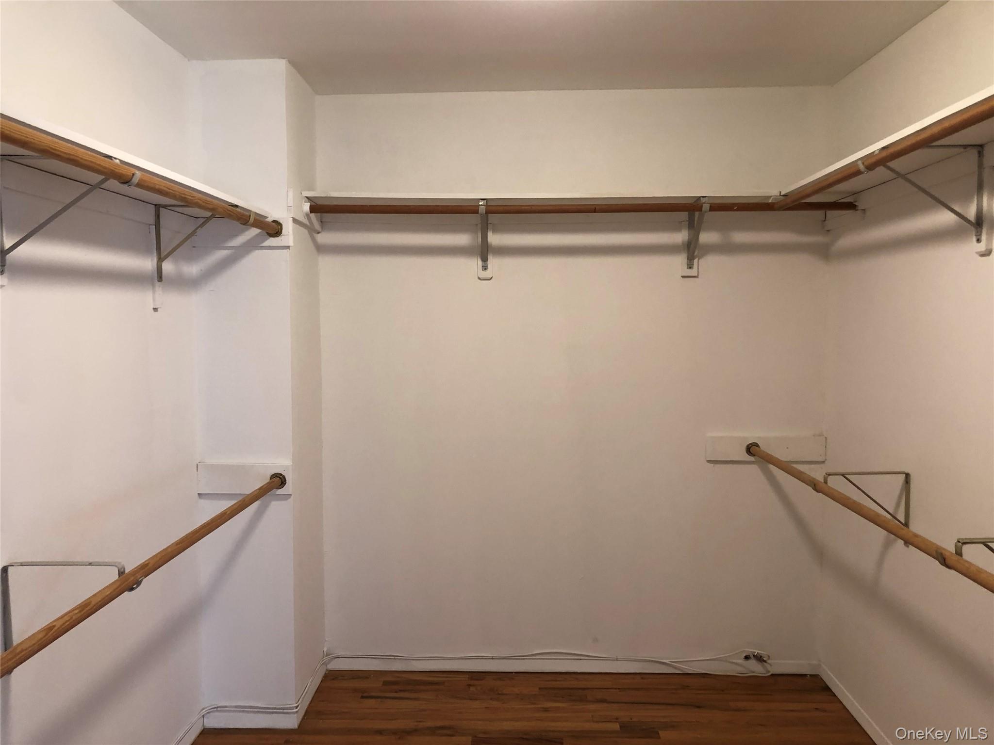 #7 photo, 7B Orchard Beach Road, नासाउ काउंटी Port Washington , NY 11050