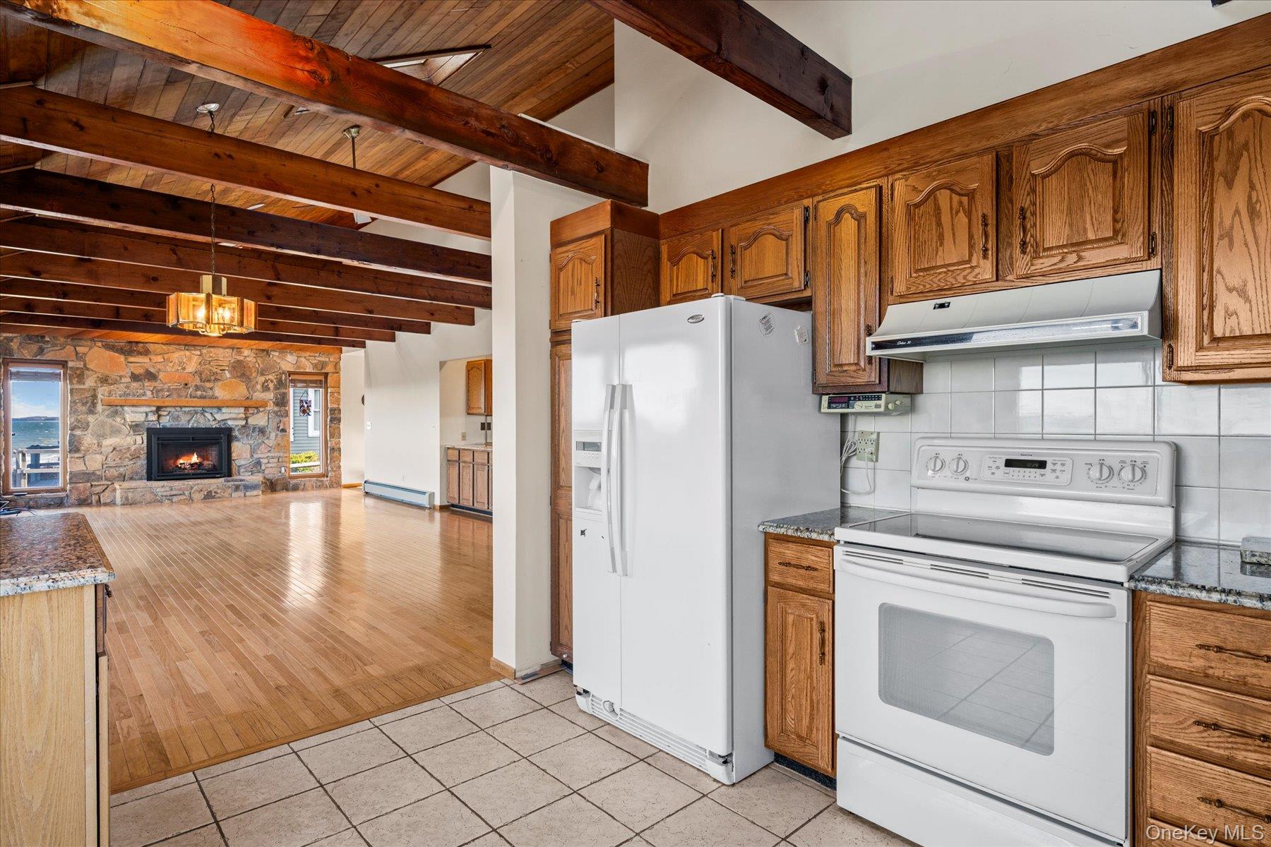 #13 photo, 18 N Walk, सफ़ोक काउंटी Jamesport , NY 11947