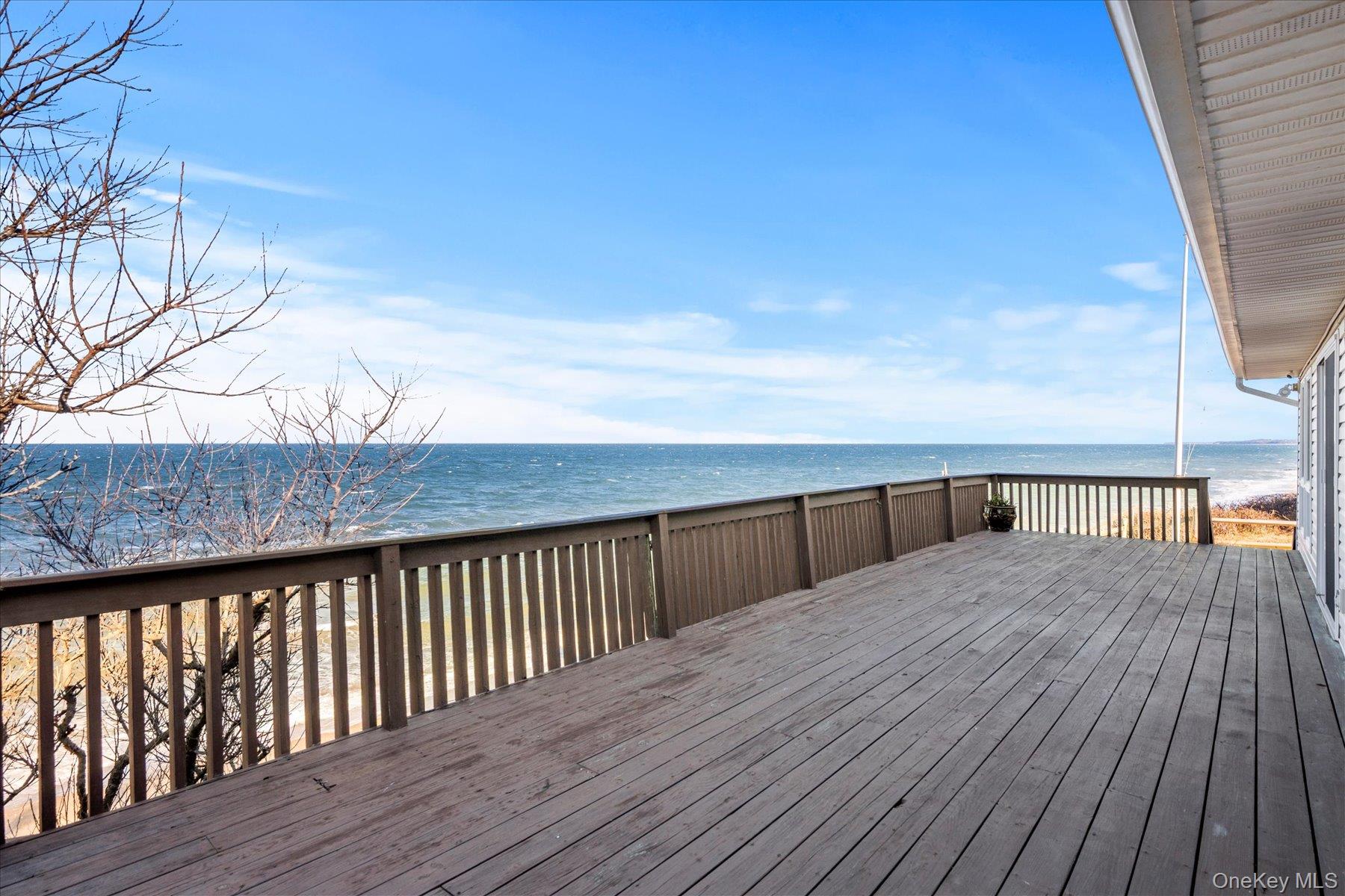 #19 photo, 18 N Walk, सफ़ोक काउंटी Jamesport , NY 11947