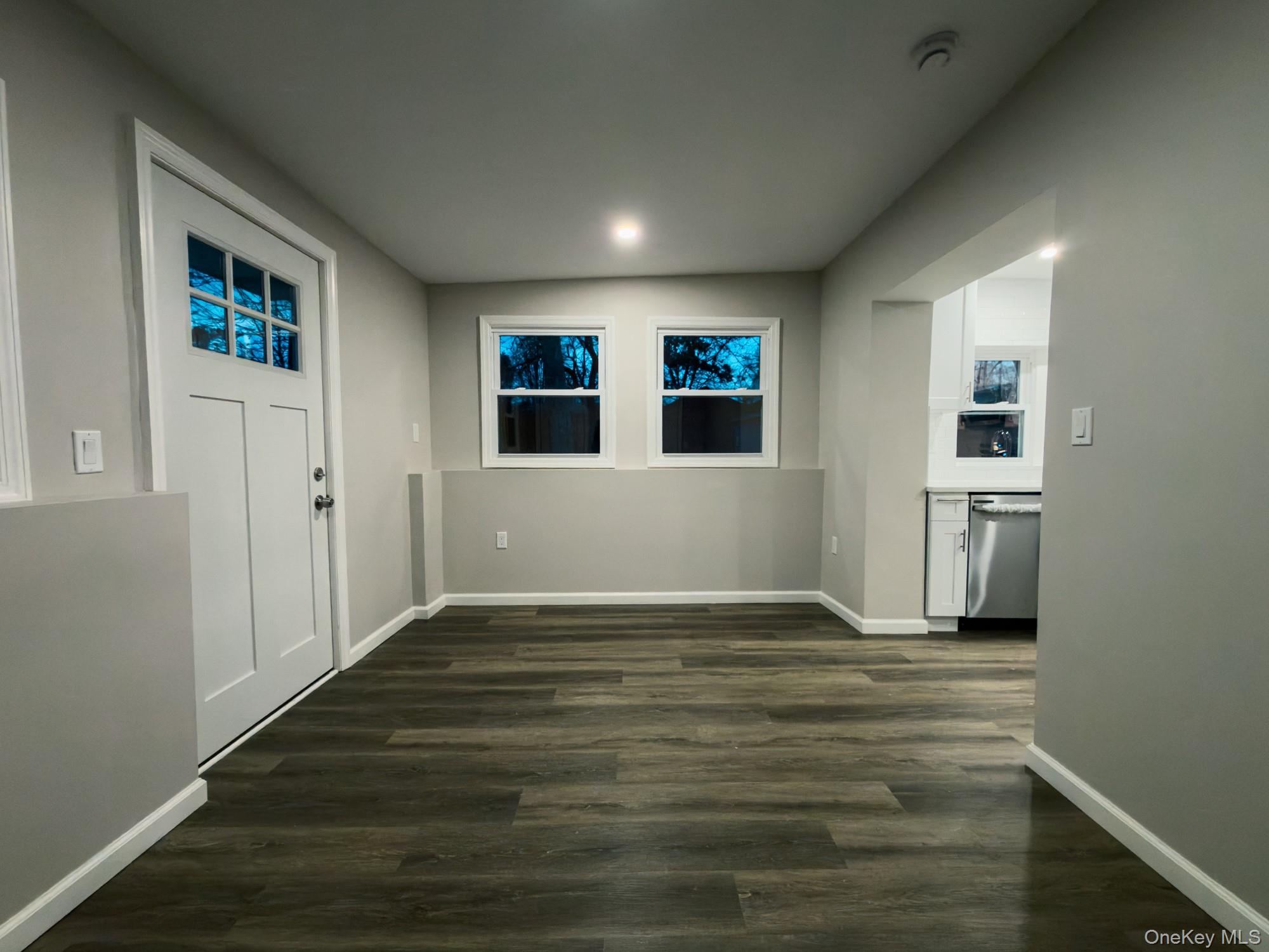 #11 photo, 77 Spar Drive, 롱 아일랜드 Mastic Beach , NY 11951