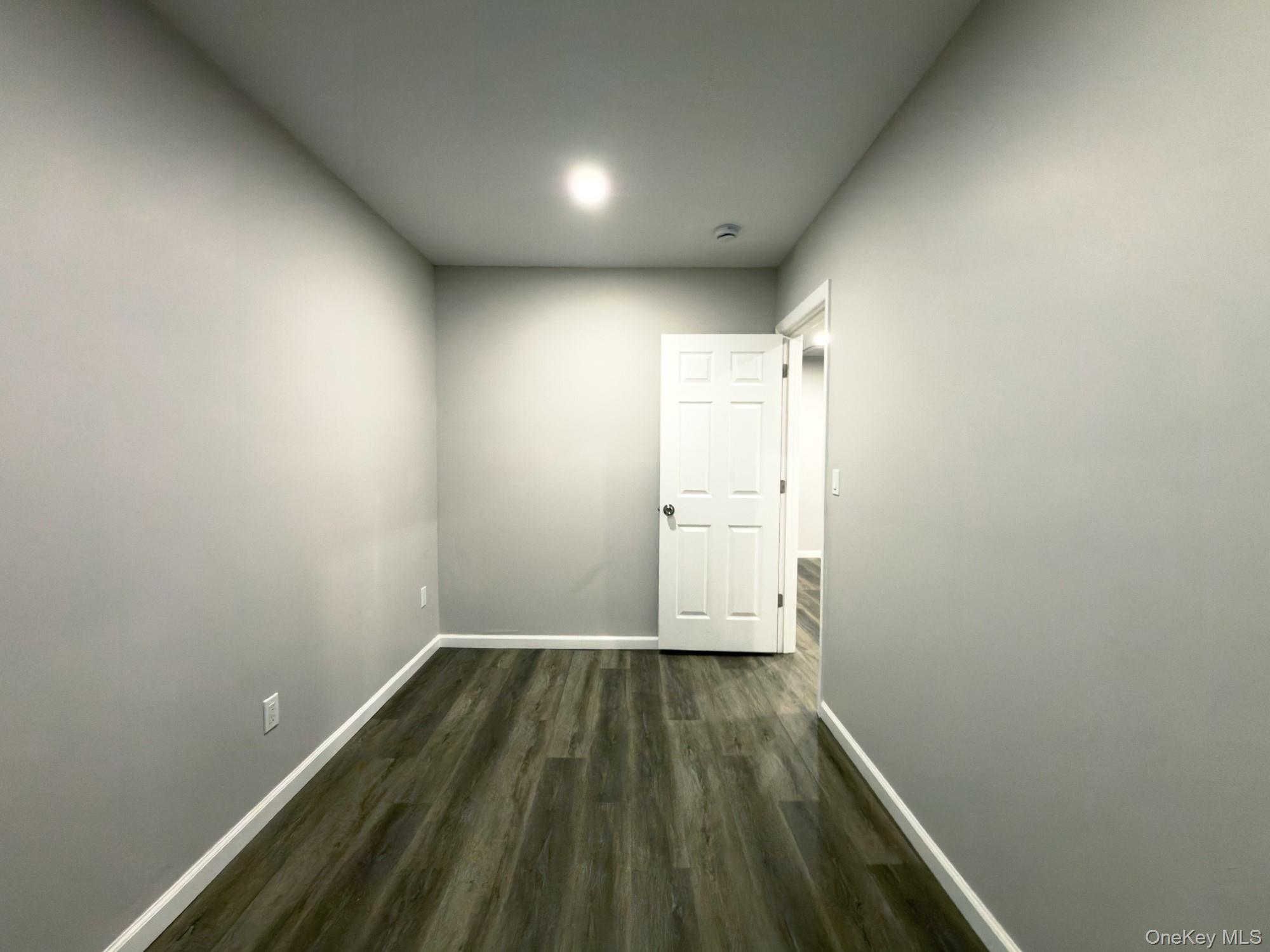 #16 photo, 77 Spar Drive, 롱 아일랜드 Mastic Beach , NY 11951