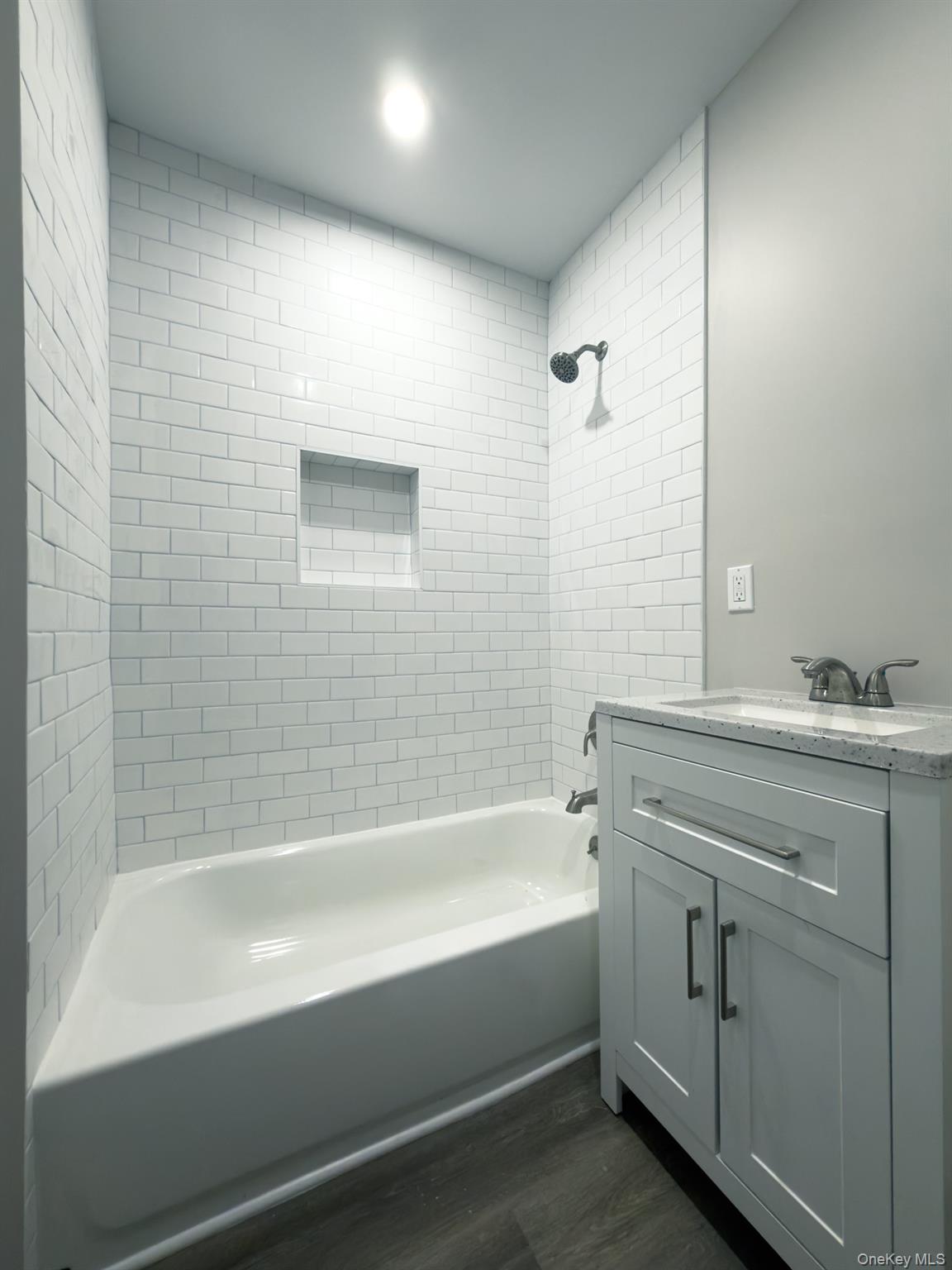 #18 photo, 77 Spar Drive, 롱 아일랜드 Mastic Beach , NY 11951