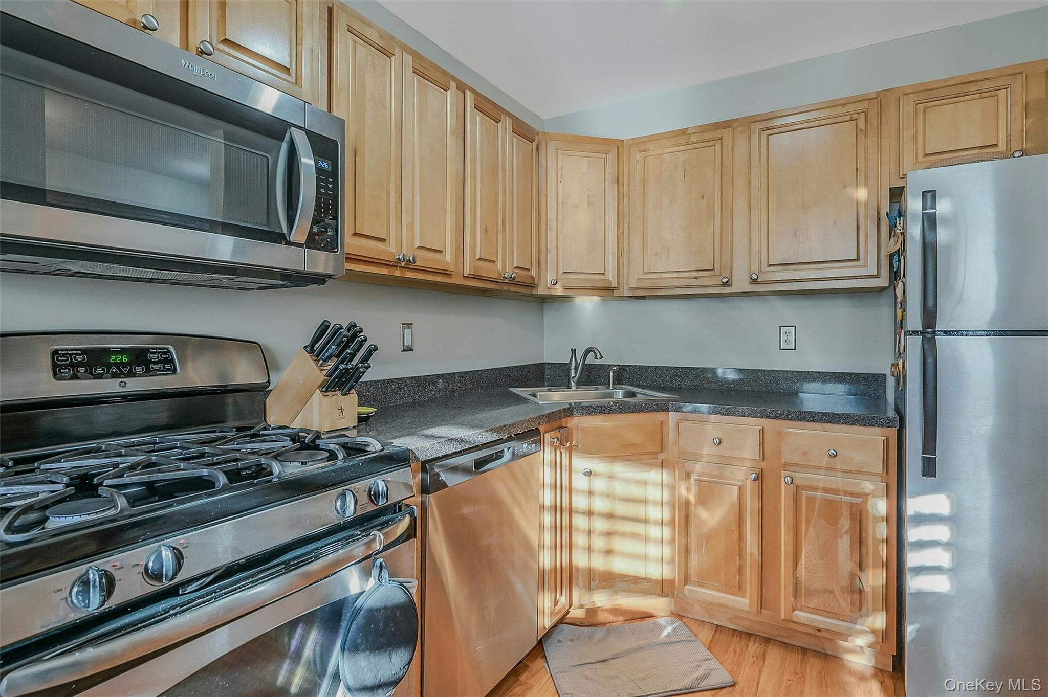 #10 photo, 50 Strawberry Commons, Riverhead , NY 11901