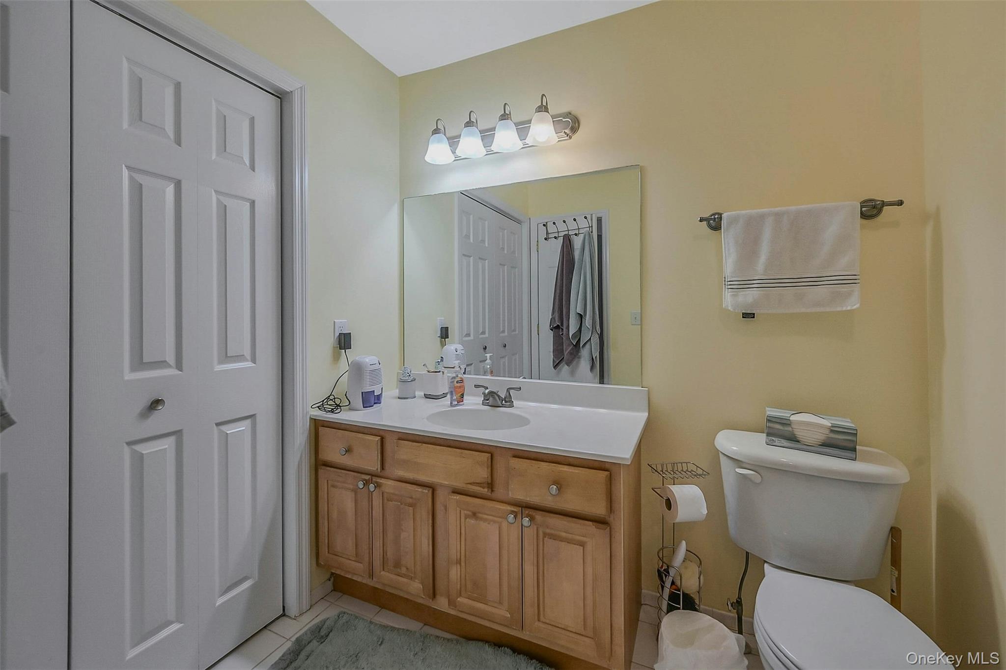 #17 photo, 50 Strawberry Commons, Riverhead , NY 11901