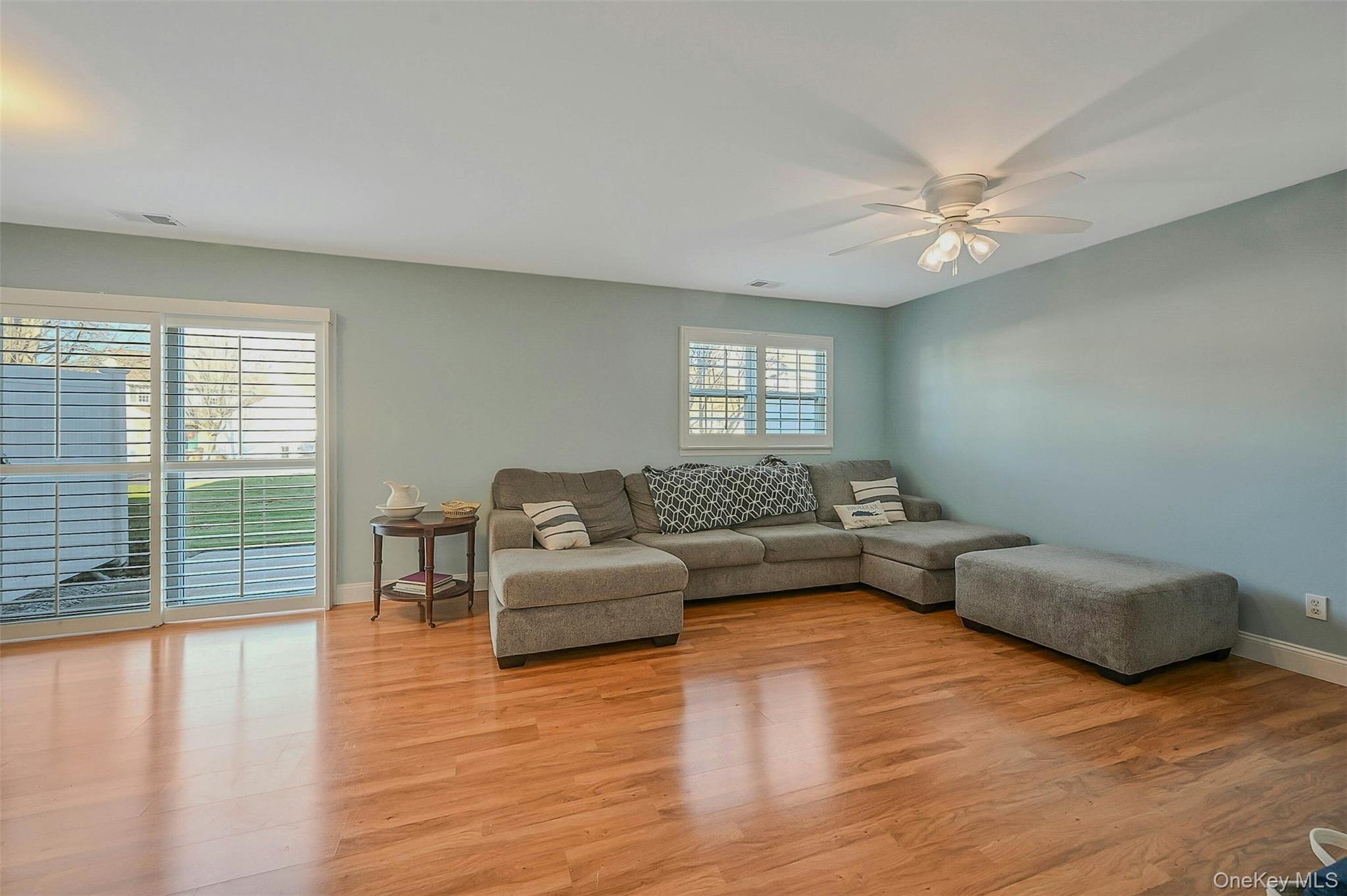 #5 photo, 50 Strawberry Commons, Riverhead , NY 11901