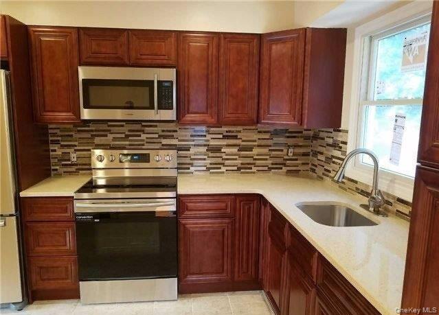 #3 photo, 17 Hallock Street, Нассау ‖ Farmingdale , NY 11735