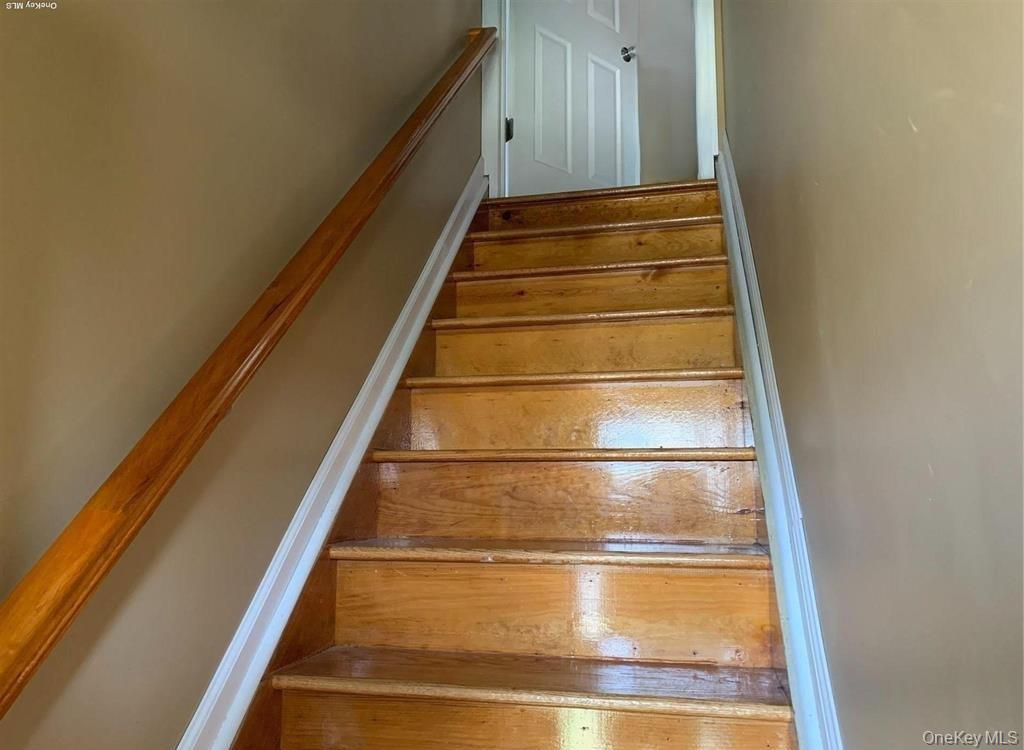 #8 photo, 17 Hallock Street, Нассау ‖ Farmingdale , NY 11735