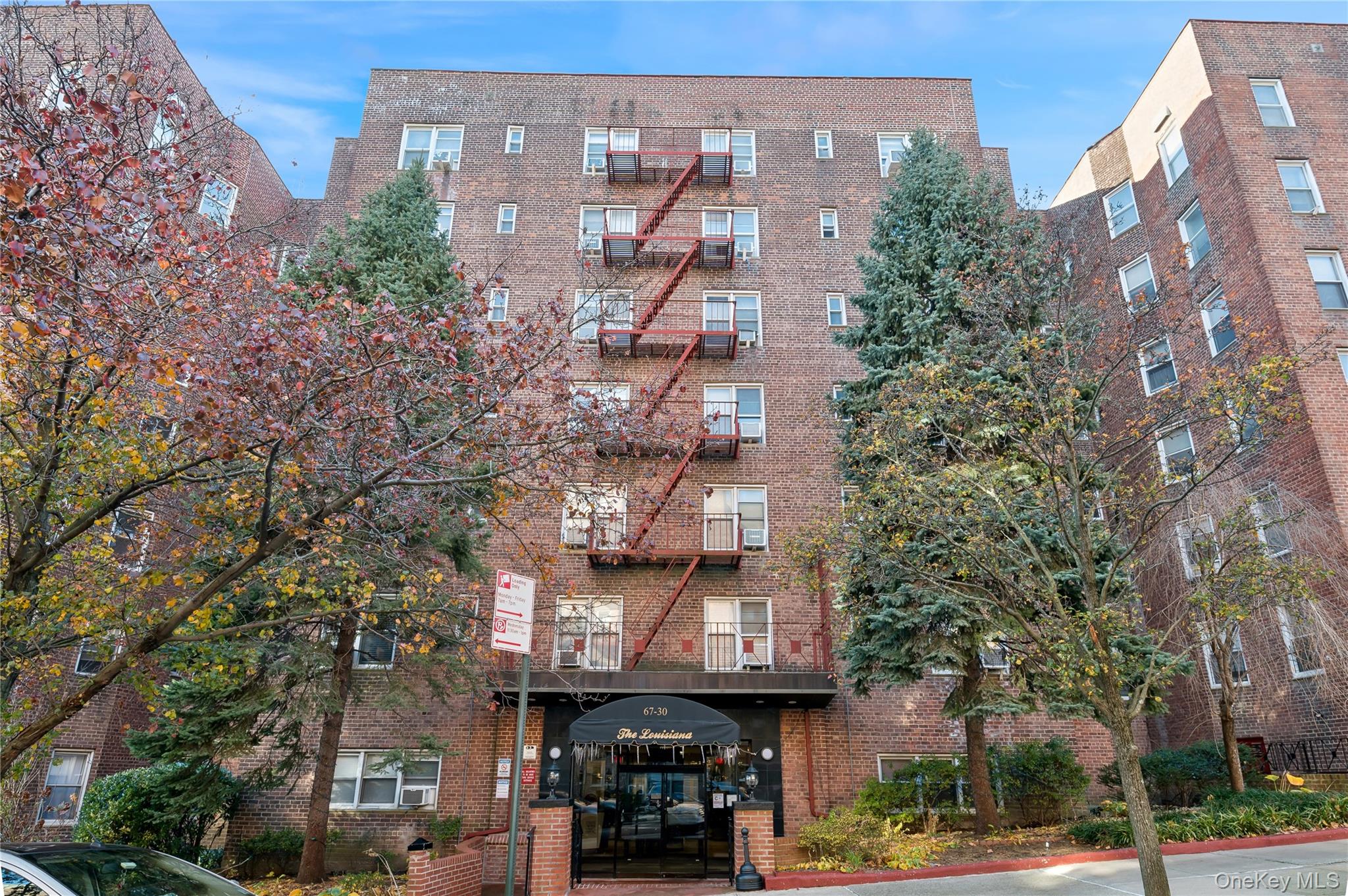 #1 photo, 67-30 Clyde Street, Куинс ‖ Forest Hills , NY 11375