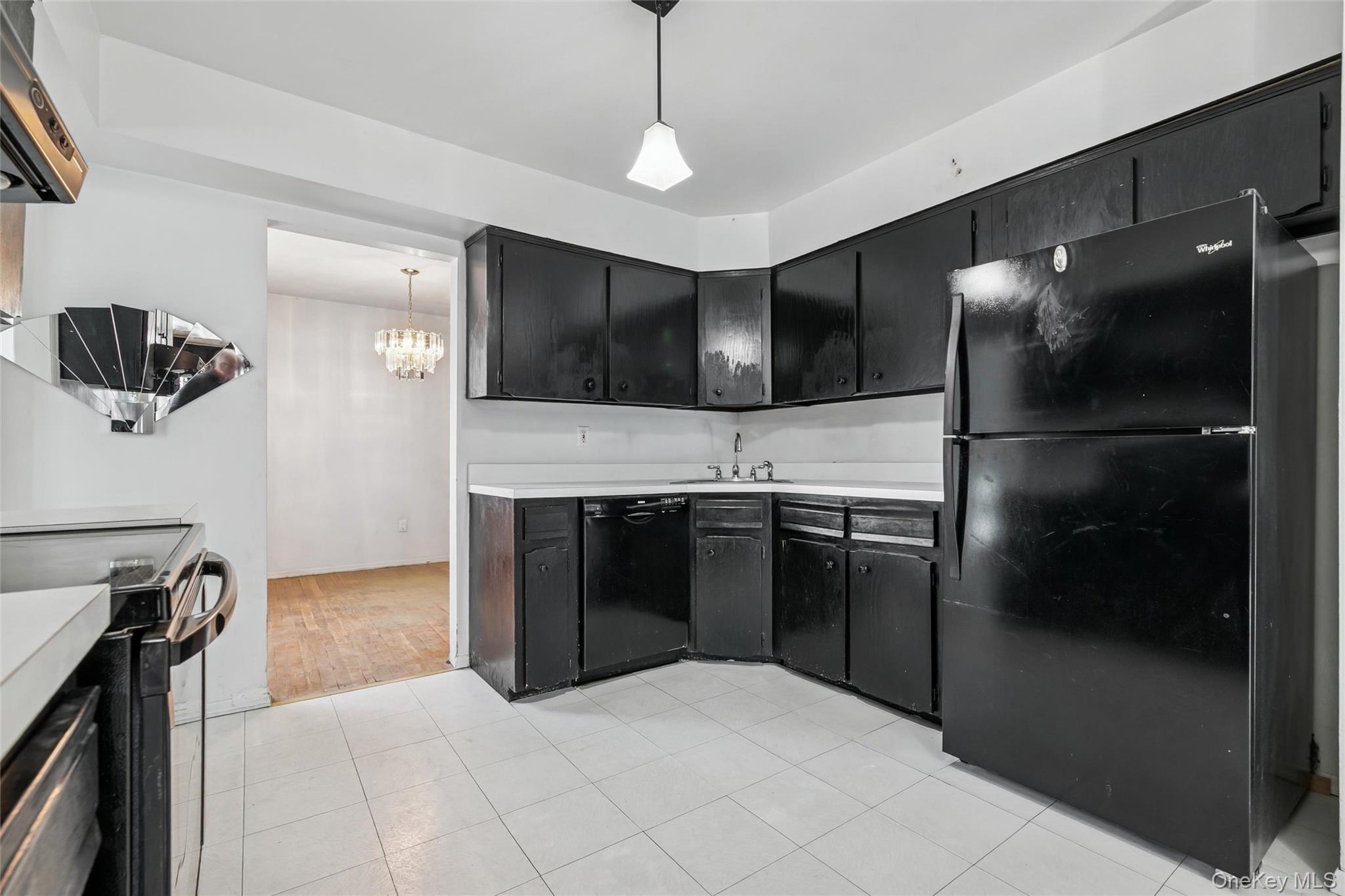 #11 photo, 105 Loop Drive, Sayville , NY 11782