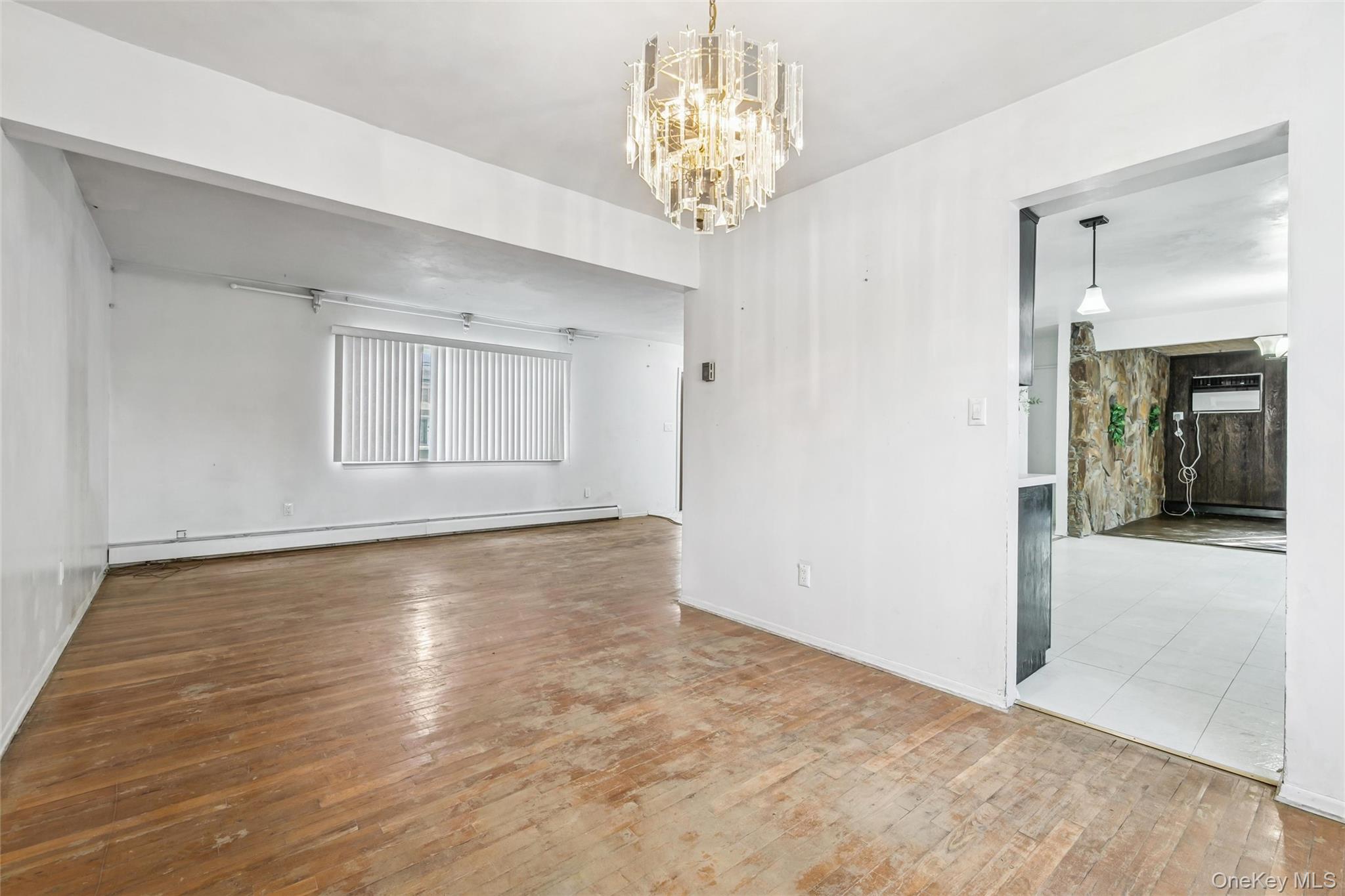 #9 photo, 105 Loop Drive, Sayville , NY 11782