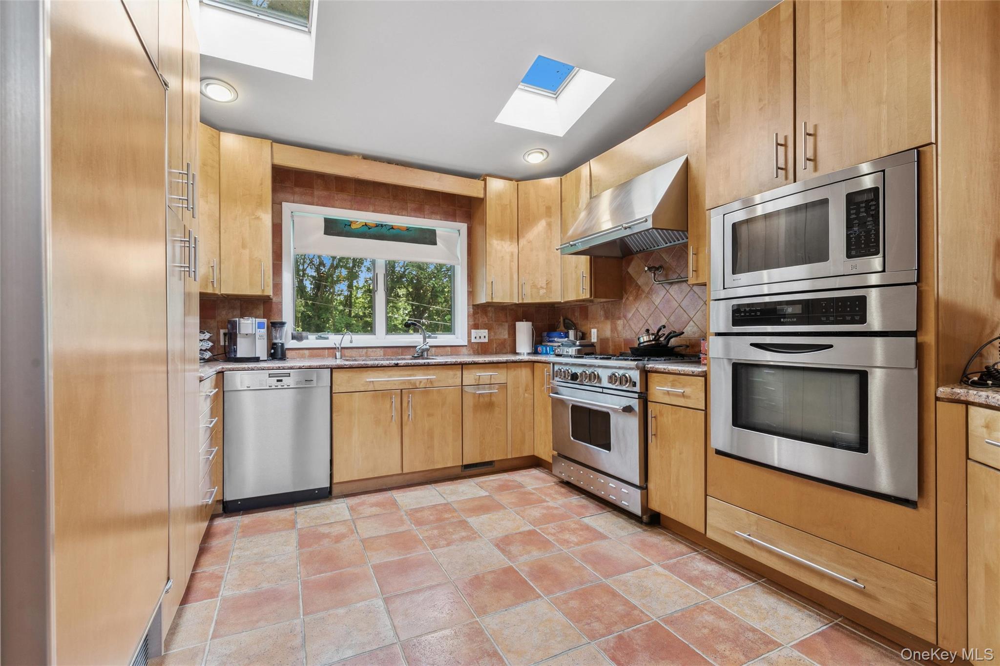 #7 photo, 17 Downer Place, Sag Harbor , NY 11963