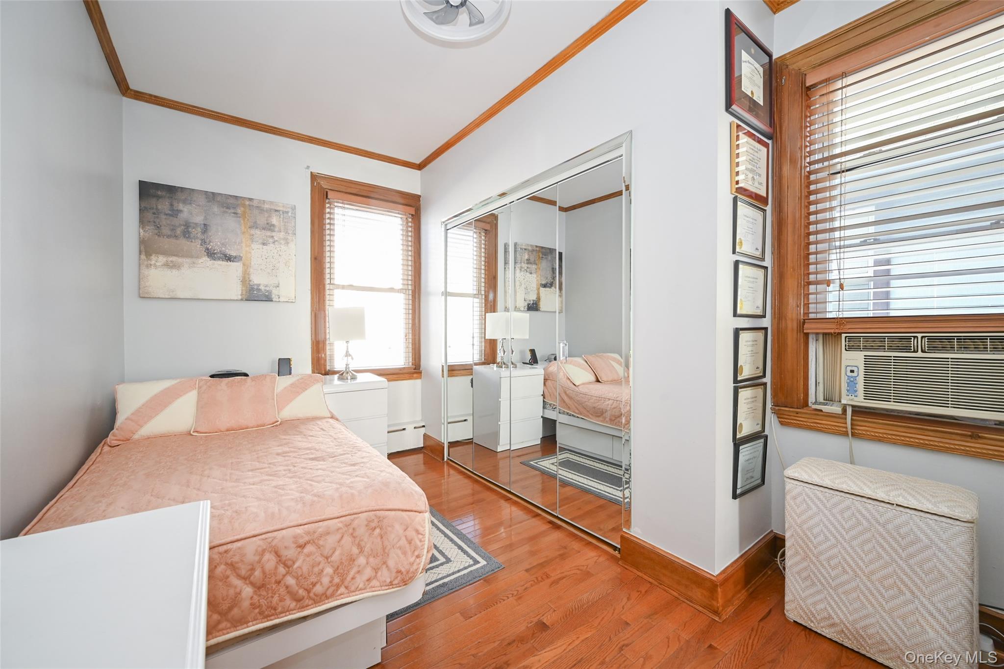 #17 photo, 9603 42nd Avenue, Куинс ‖ Corona , NY 11368